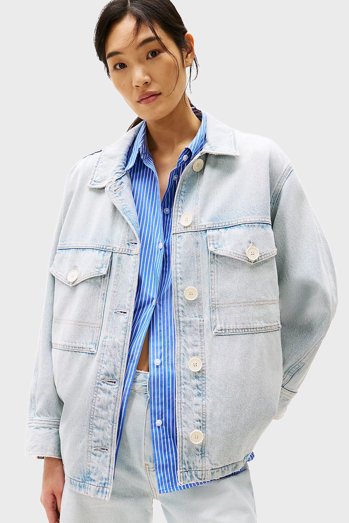 Женская голубая джинсовая куртка OVERSIZED Голубой S Tommy Hilfiger WW0WW44410 Женская голубая джинсовая куртка OVERSIZED Голубой S Tommy Hilfiger WW0WW44410