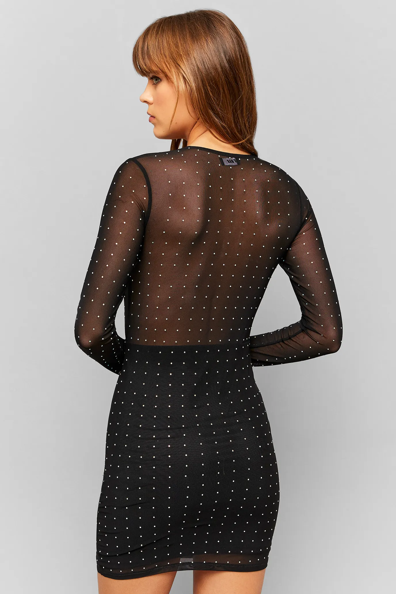 Жіноча чорна сукня 2