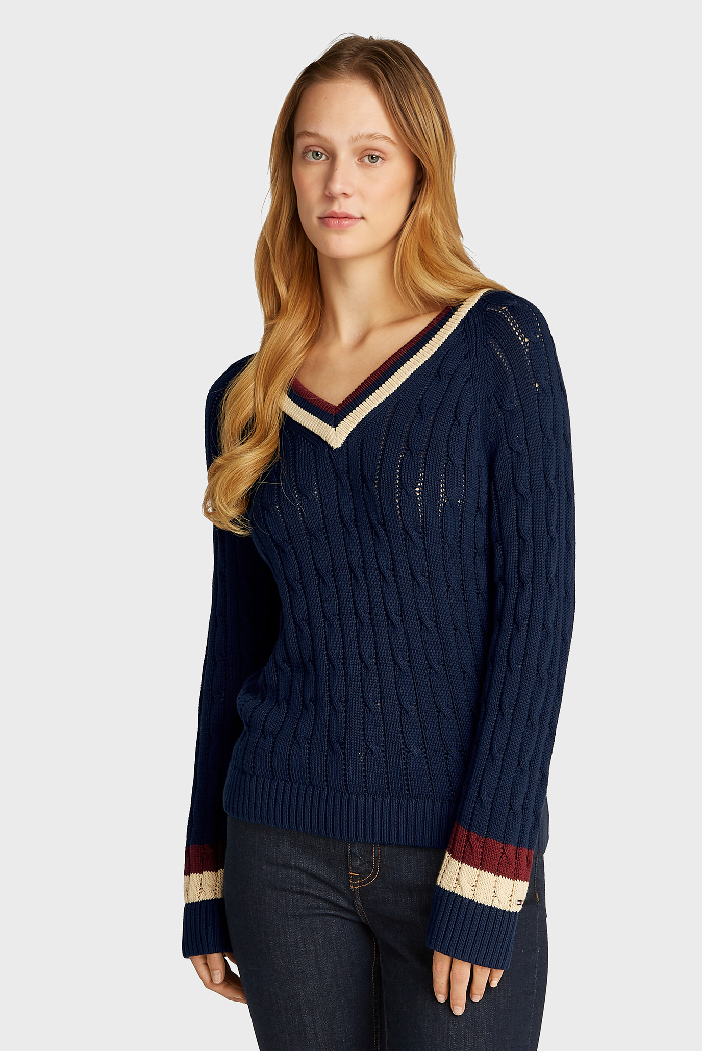 Женский темно-синий пуловер VARSITY CABLE V-NK Синий S Tommy Hilfiger WW0WW43972 Женский темно-синий пуловер VARSITY CABLE V-NK Синий S Tommy Hilfiger WW0WW43972