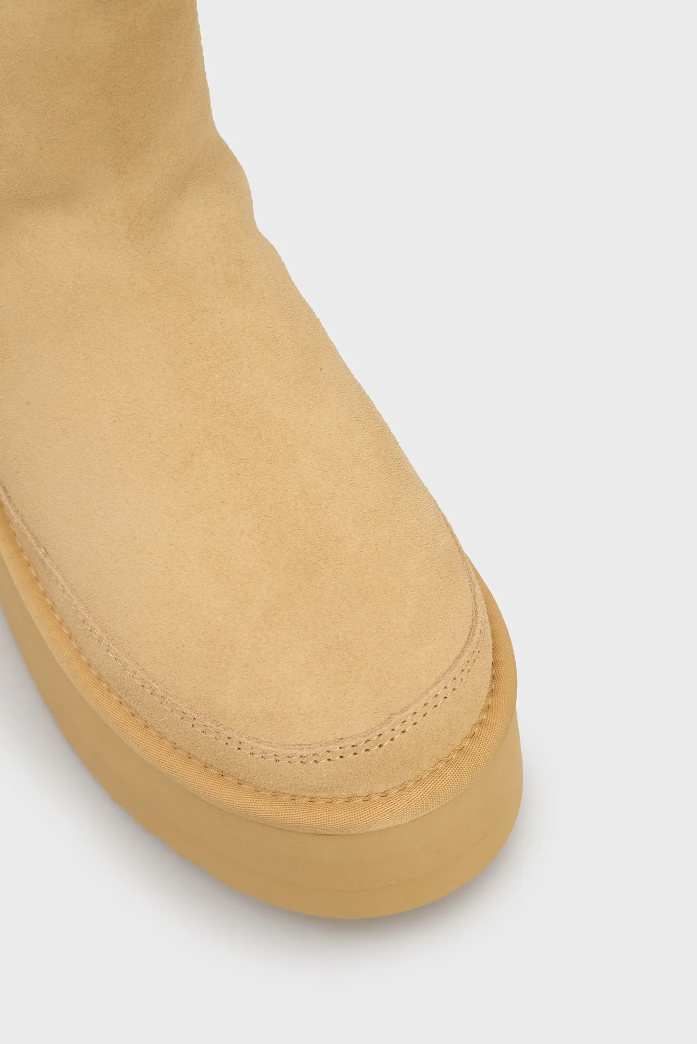 Женские бежевые замшевые угги Loimaa 5