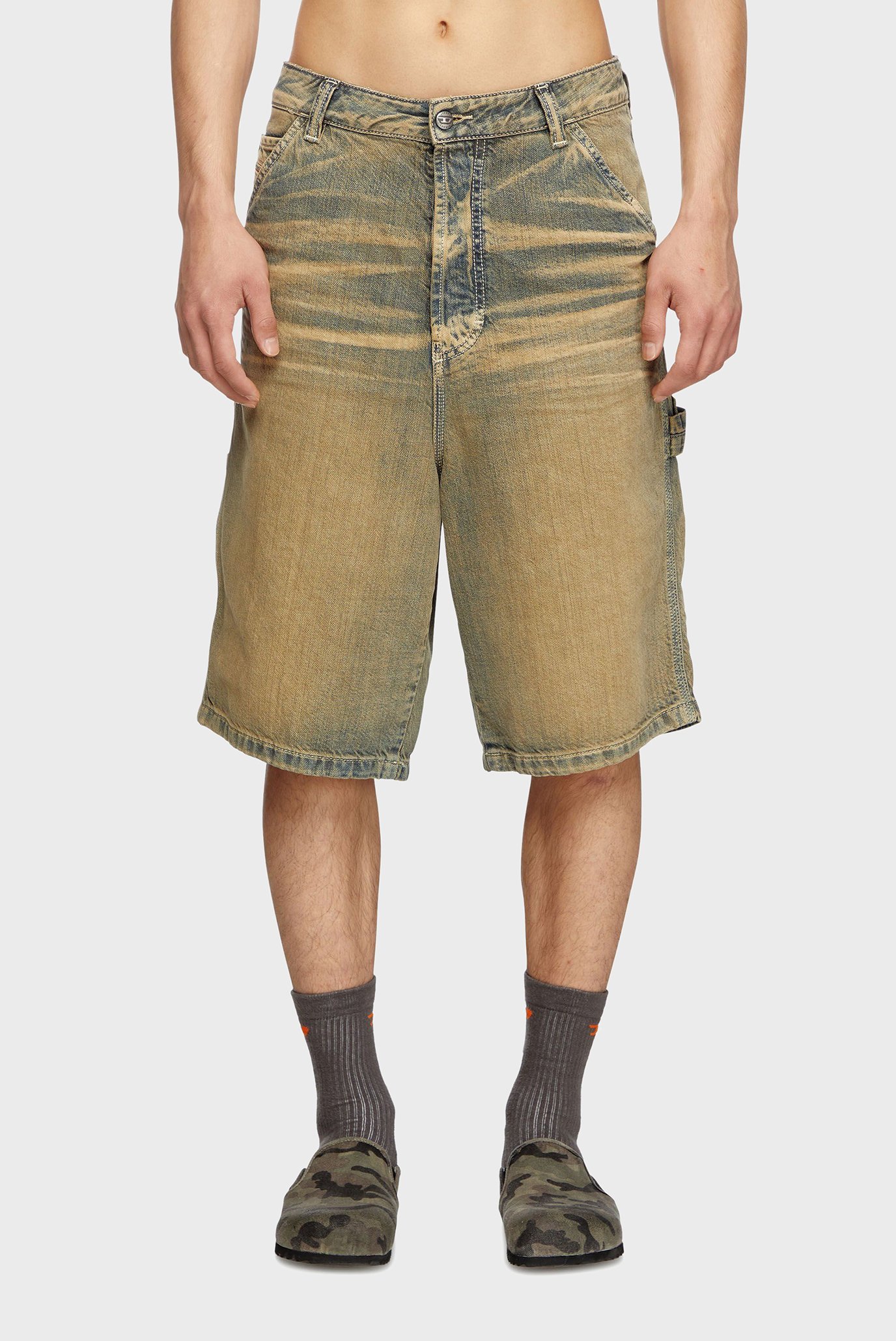 Мужские коричневые джинсовые шорты D-LIVERY-SHORT Коричневый 31 Diesel A14072 09L49 Мужские коричневые джинсовые шорты D-LIVERY-SHORT Коричневый 31 Diesel A14072 09L49