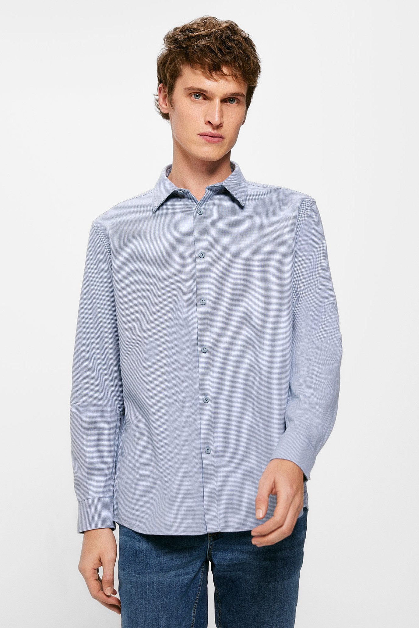 Чоловіча блакитна сорочка з візерунком 1