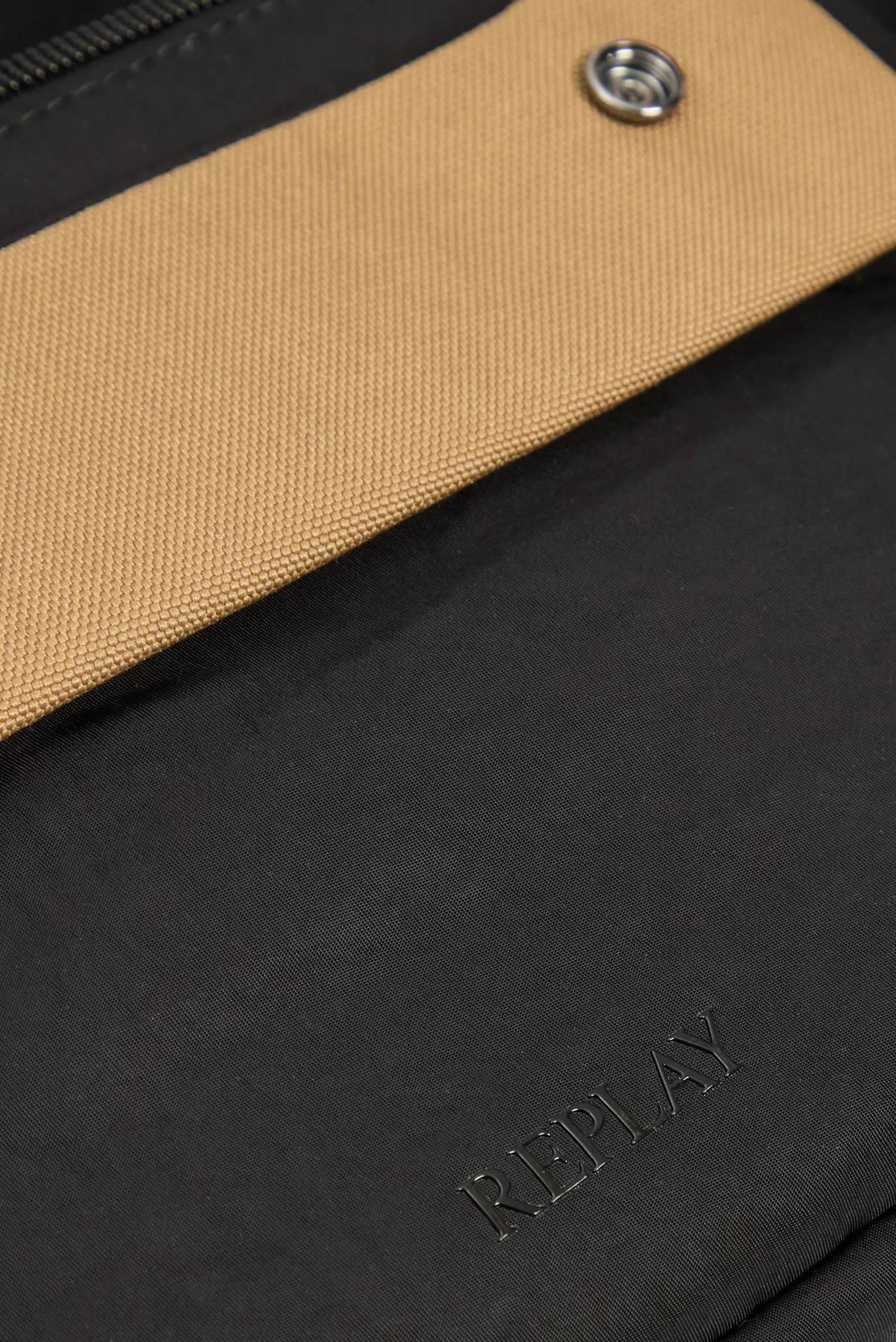 Чоловіча чорна поясна сумка 5