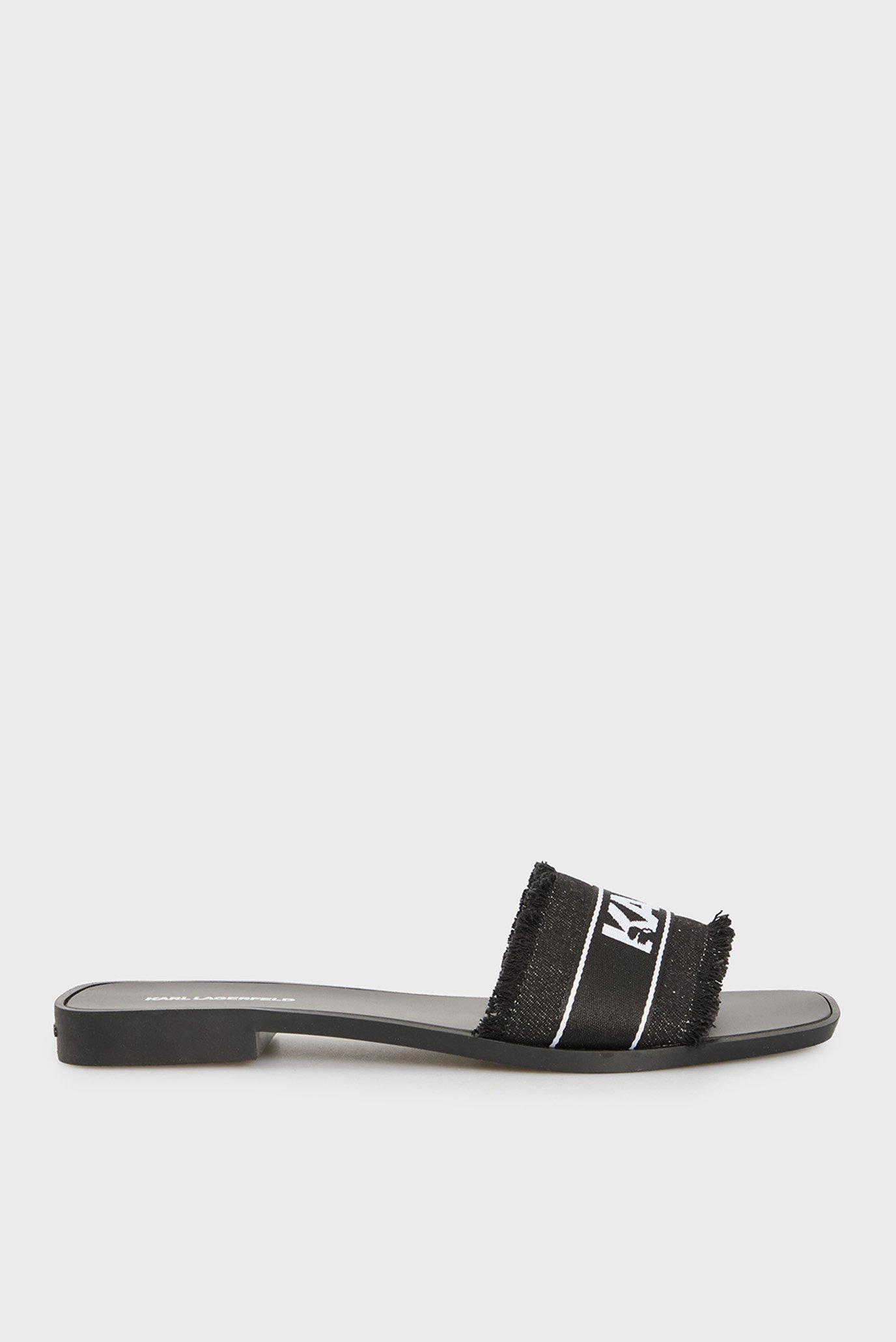 Женские черные слайдеры SKOOT II Border Slide Черный 38 Karl Lagerfeld KL80411 Женские черные слайдеры SKOOT II Border Slide Черный 38 Karl Lagerfeld KL80411