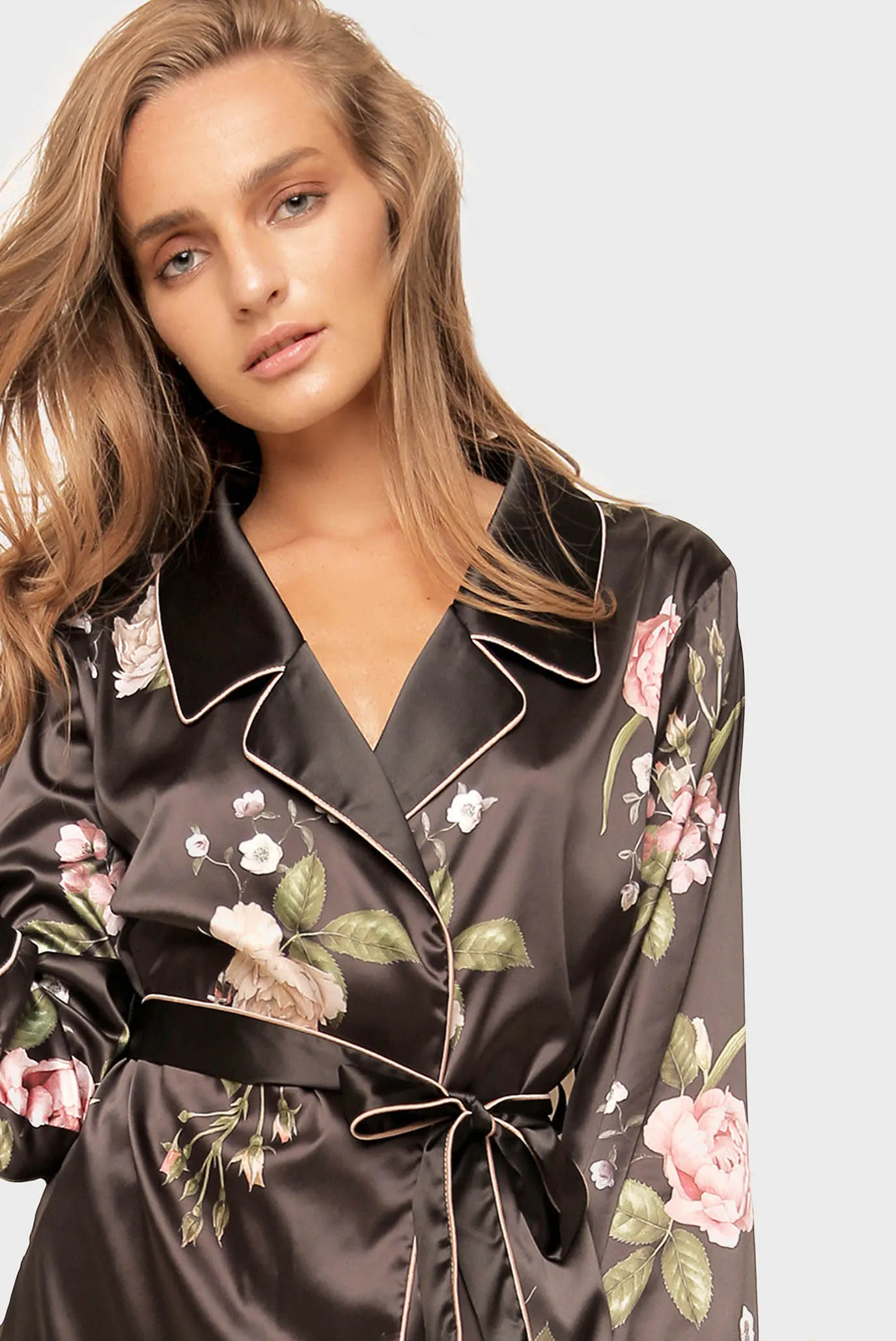 Женская черная пижама  (кардиган, брюки) 3