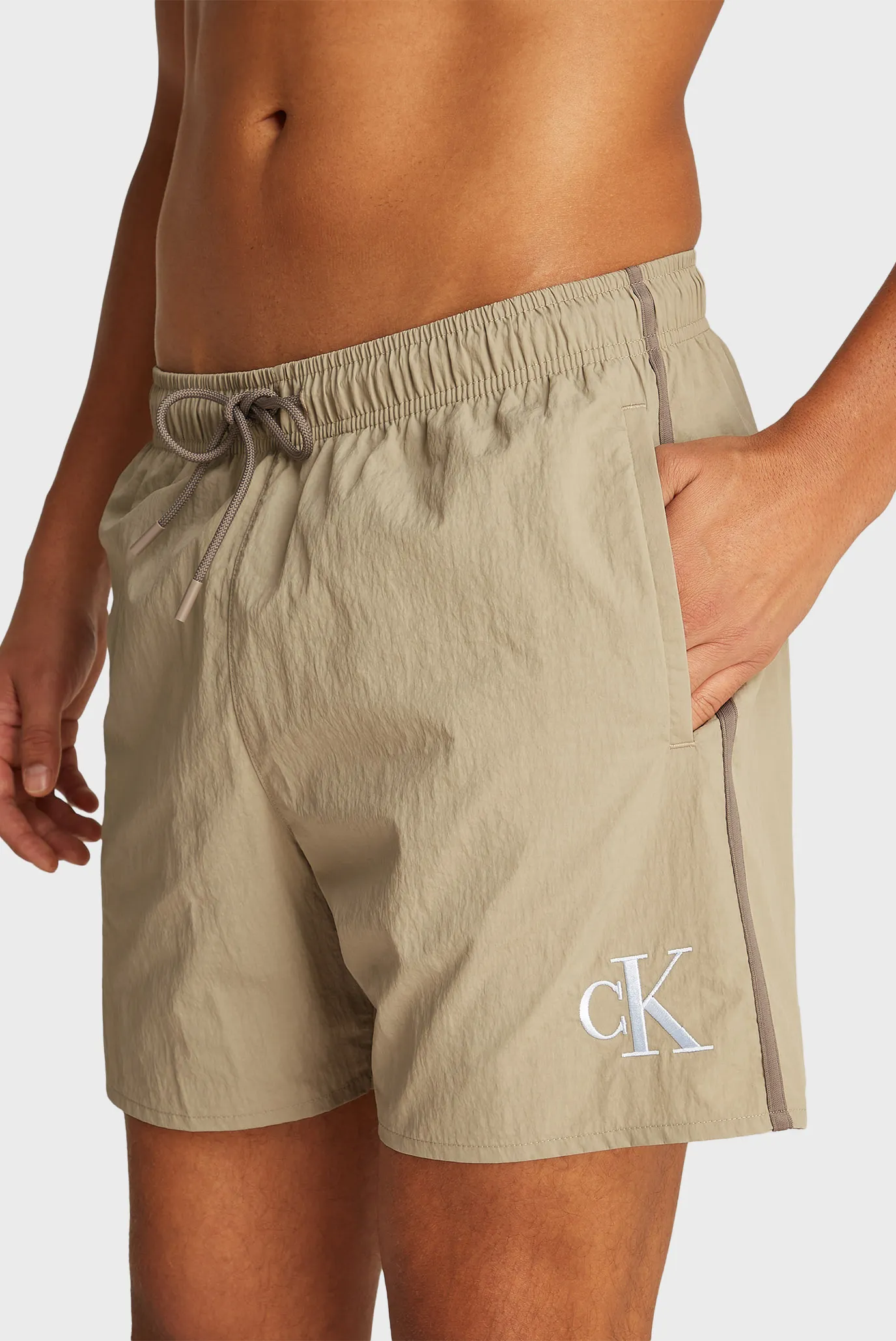 Мужские оливковые плавательные шорты 4