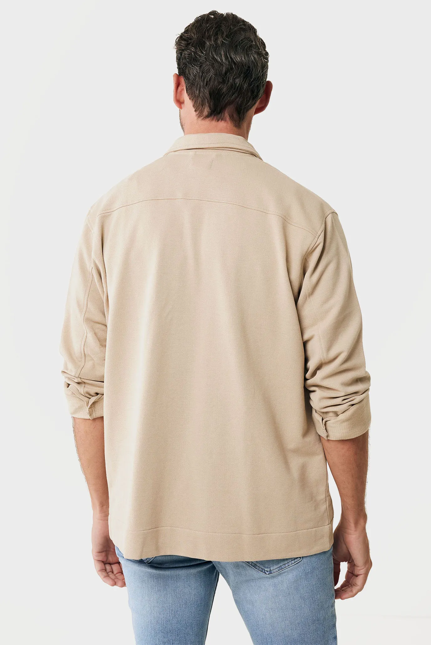 Чоловіча бежева сорочка-пальто 3