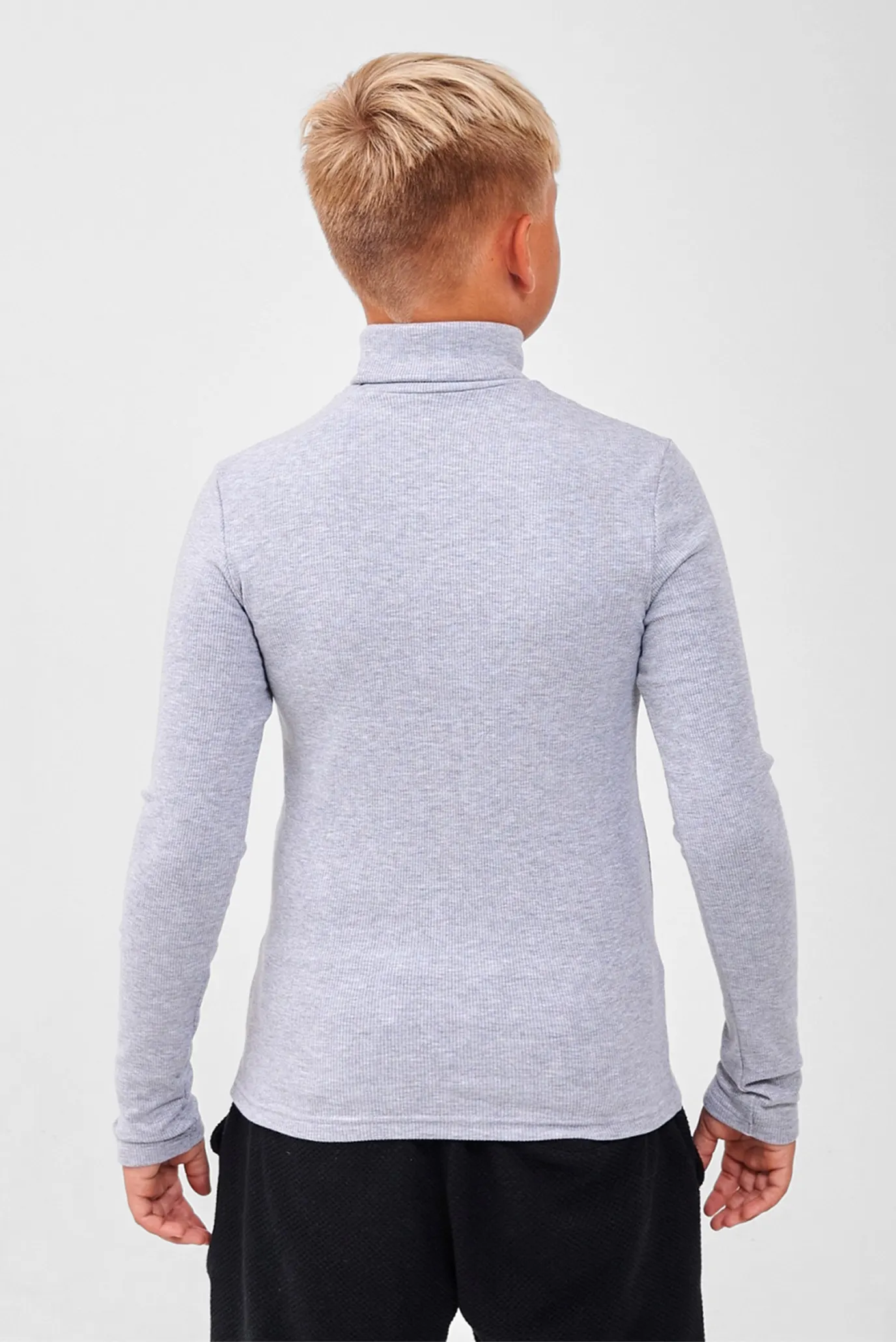 Дитячий сірий гольф 3