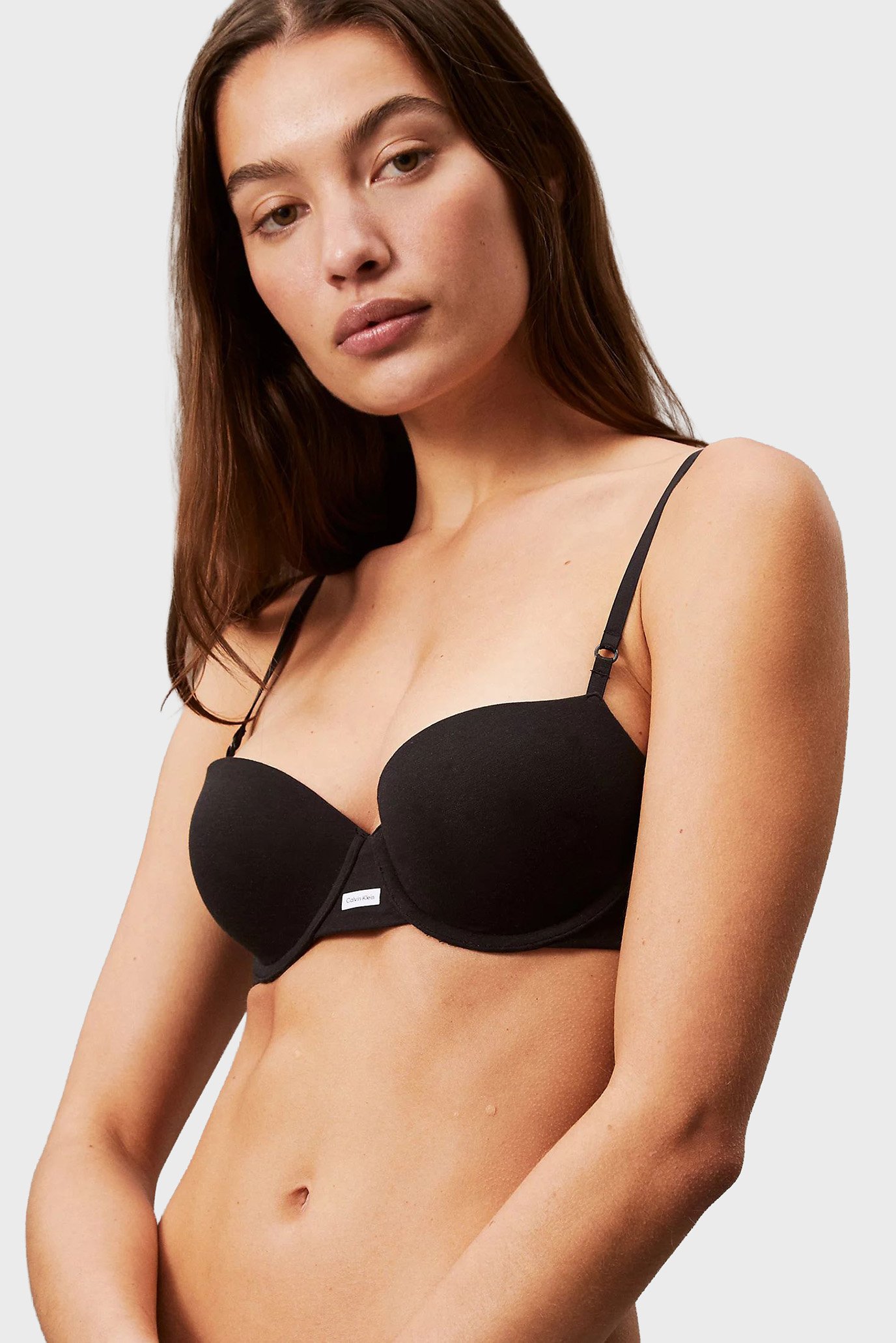 Женский черный бюстгальтер LIGHTLY LINED DEMI Черный 36D Calvin Klein LV00QF8084 Женский черный бюстгальтер LIGHTLY LINED DEMI Черный 36D Calvin Klein LV00QF8084