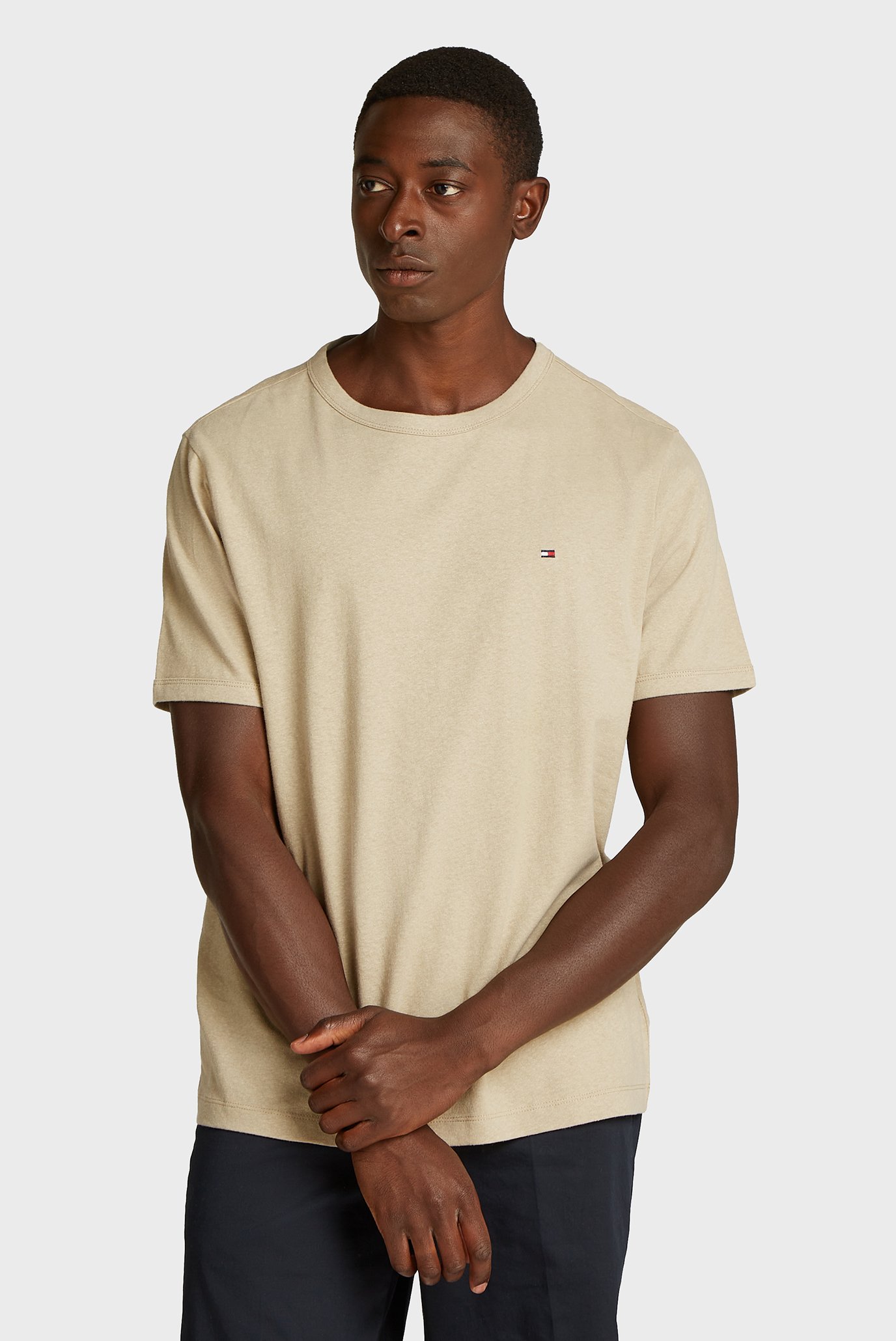 Мужская бежевая льняная футболка COTTON LINEN Бежевый XXL Tommy Hilfiger MW0MW38637 Мужская бежевая льняная футболка COTTON LINEN Бежевый XXL Tommy Hilfiger MW0MW38637