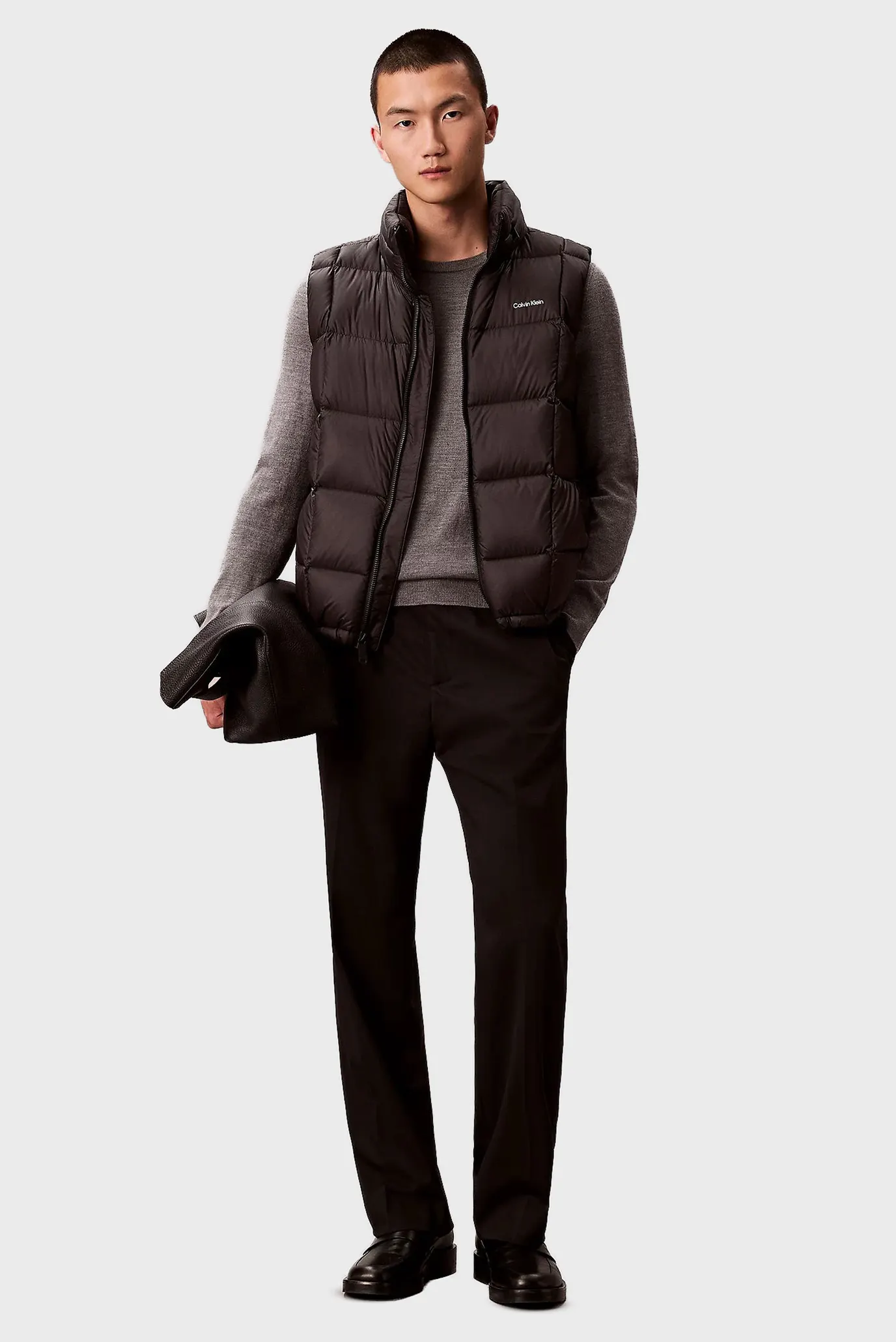 Чоловічий чорний жилет SVLSS NYLON QUILTED PUFFER VEST 2