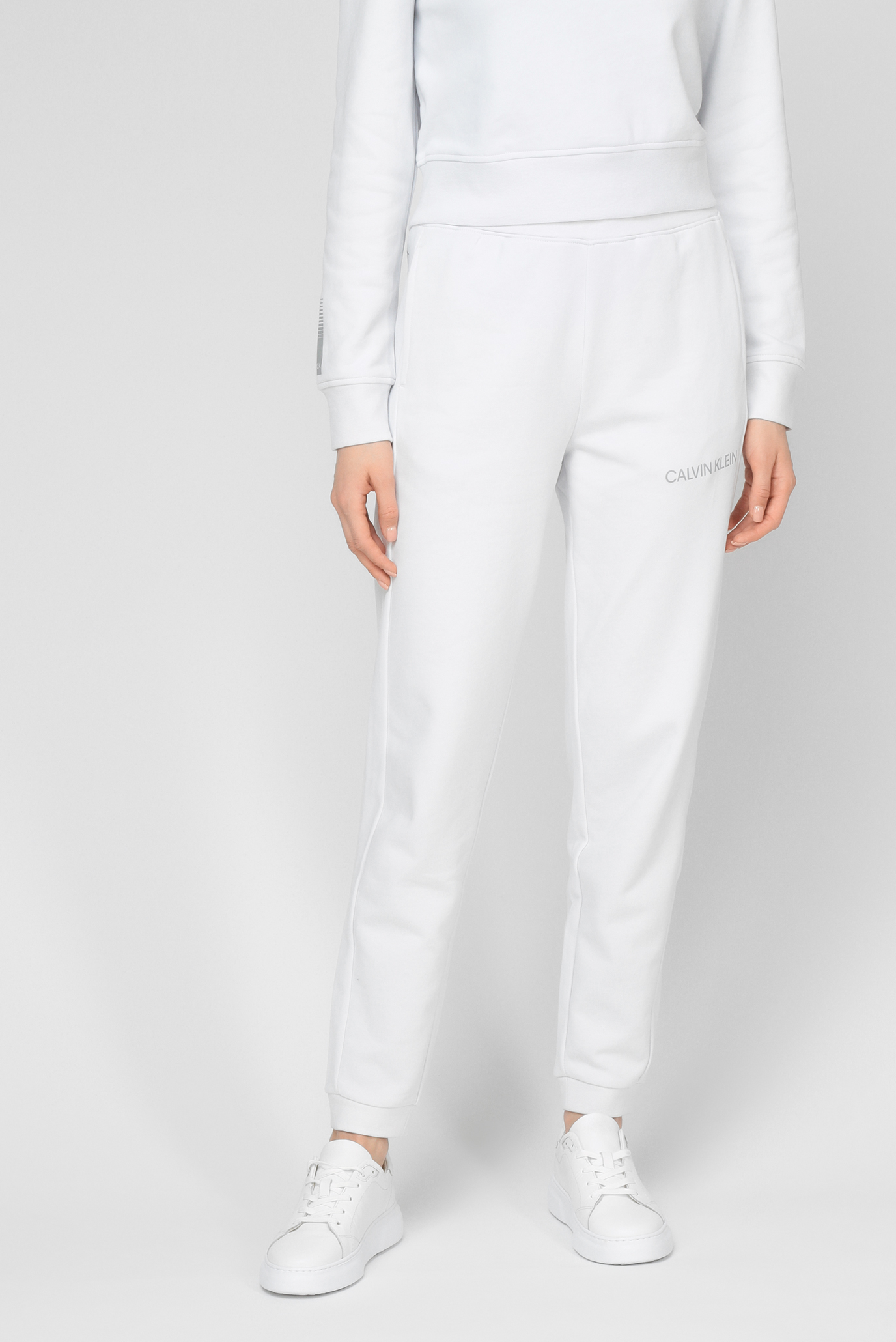 Жіночі білі спортивні штани 1