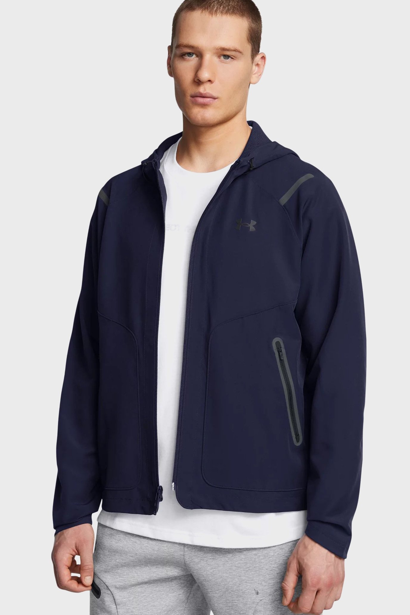 Мужская темно-синяя ветровка UA Unstoppable Jacket LC Синий XL Under Armour 1389354-410 Мужская темно-синяя ветровка UA Unstoppable Jacket LC Синий XL Under Armour 1389354-410