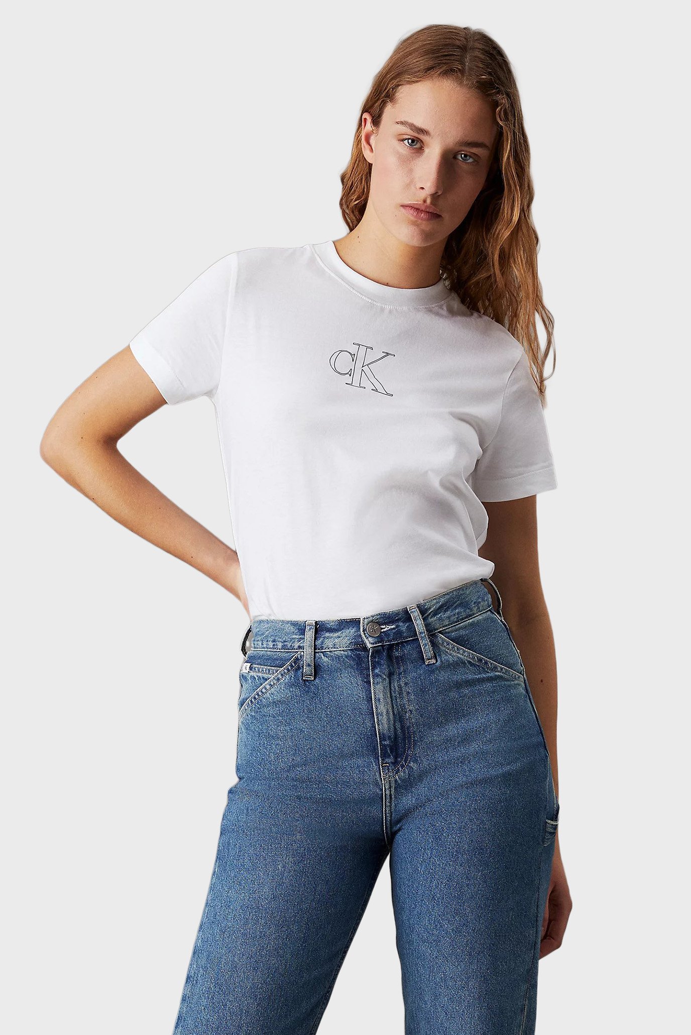 Женская белая футболка OUTLINED CK REGULAR TEE 1