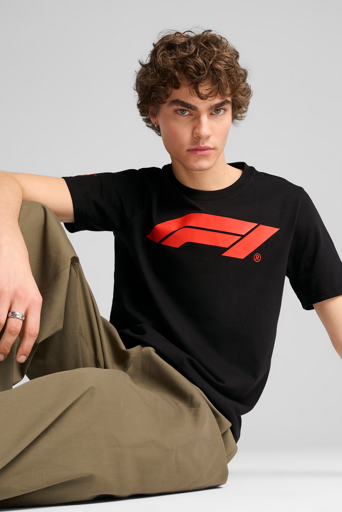 Чоловіча чорна футболка F1® Essentials Logo Tee Men 1