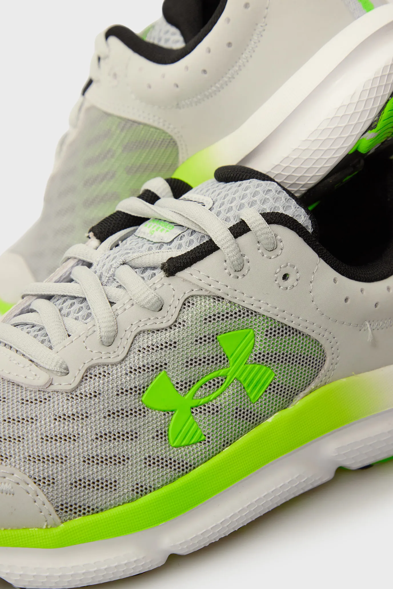 Дитячі сірі кросівки UA BGS Assert 10 2