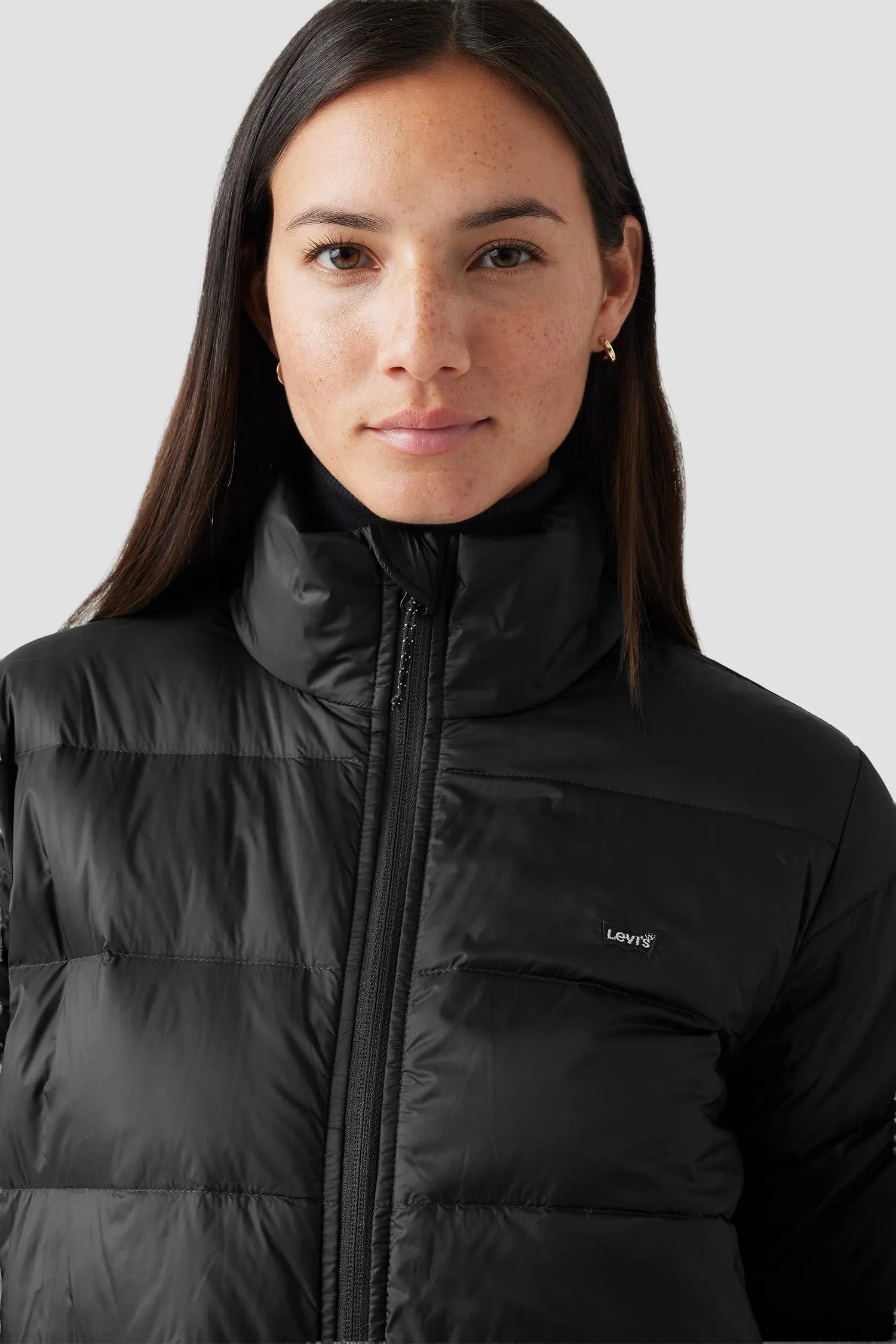 Жіноча чорна куртка 2