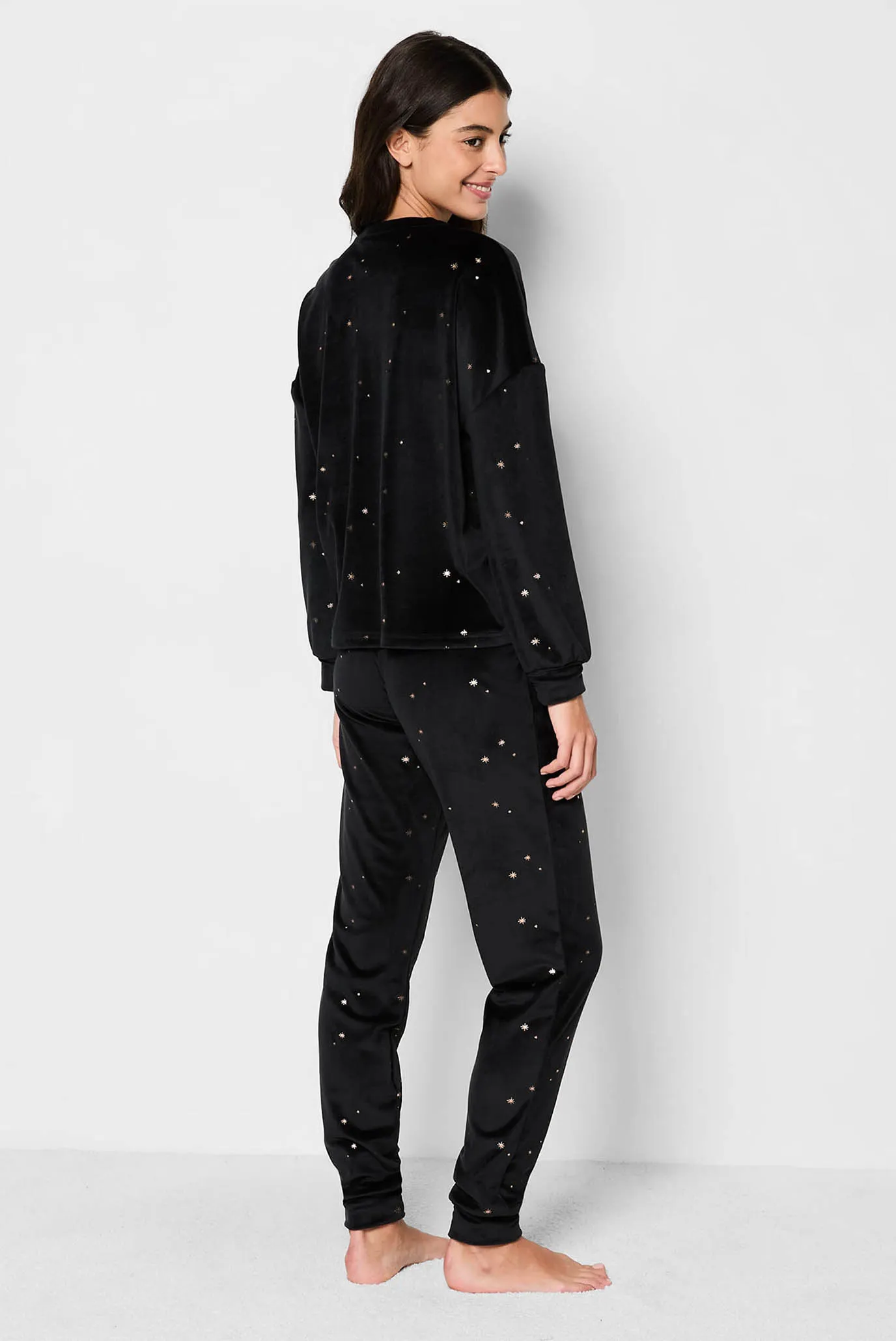 Женская черная пижама с узором (свитшот, брюки) MIKAL 2