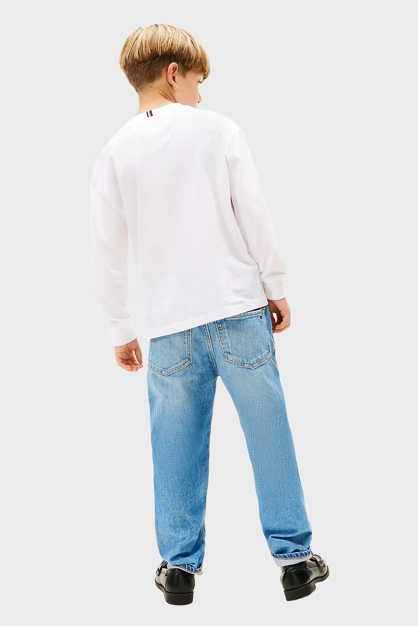 Детский белый лонгслив ESSENTIAL 3