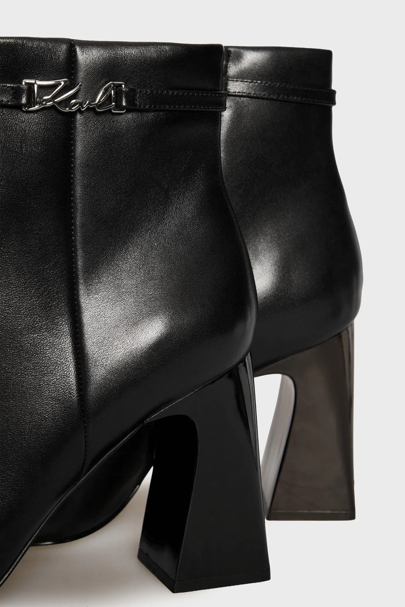 Женские черные кожаные ботильоны ASTRA NOVA 2