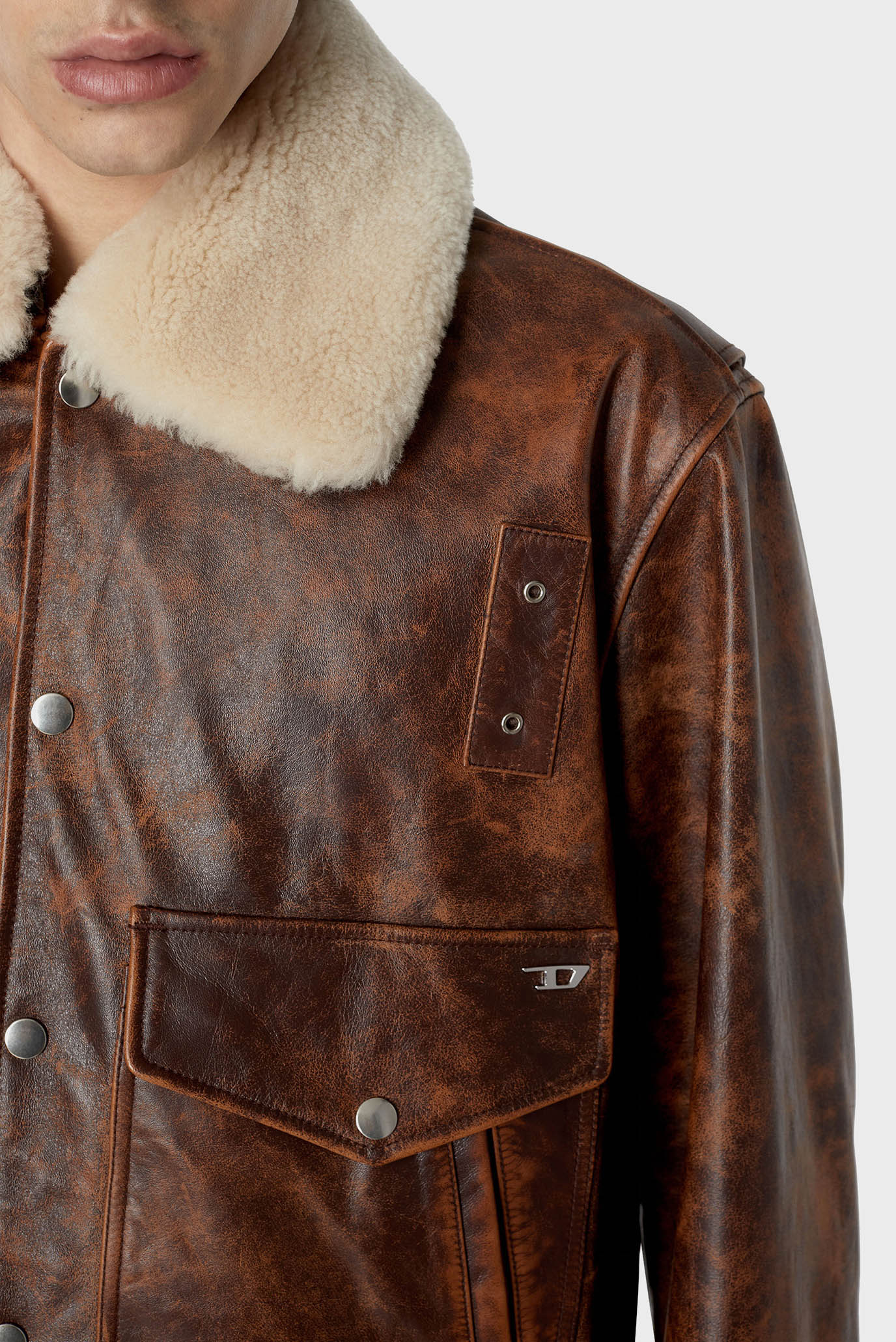Мужская коричневая кожаная куртка L-MUDDY-FUR Diesel A06344 0CFAK — MD ...
