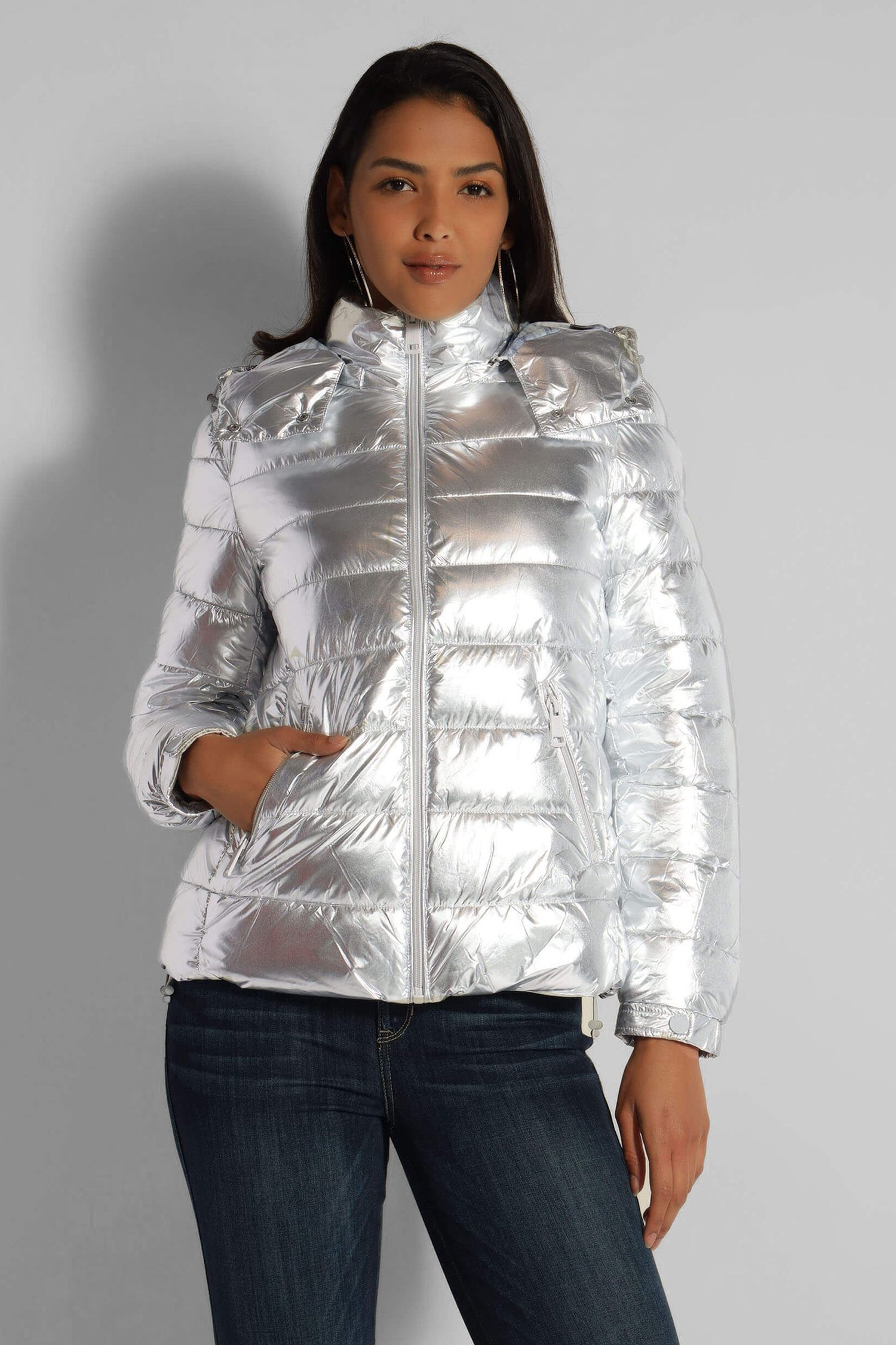 Жіноча срібляста куртка 1