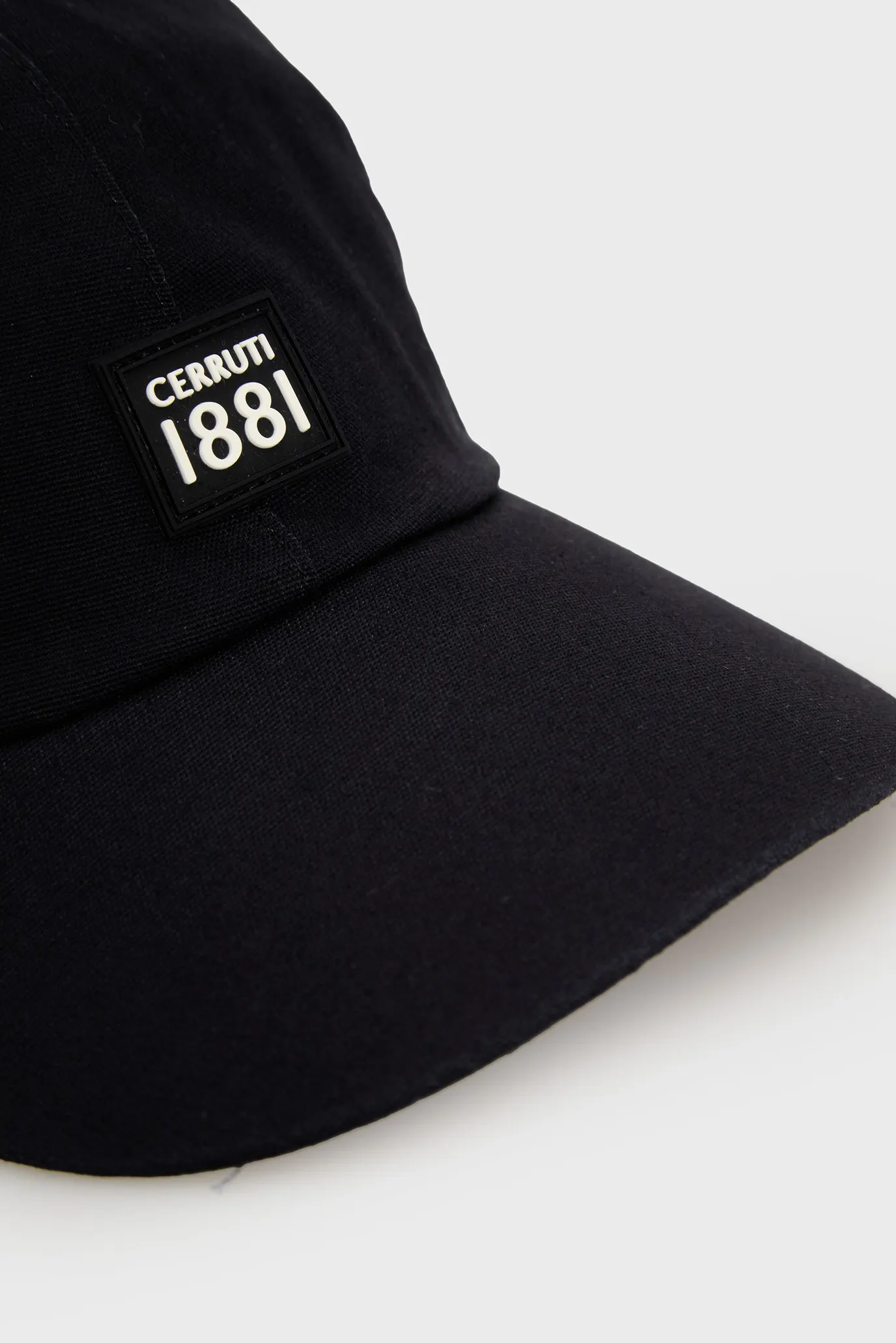 Мужская темно-синяя кепка 3