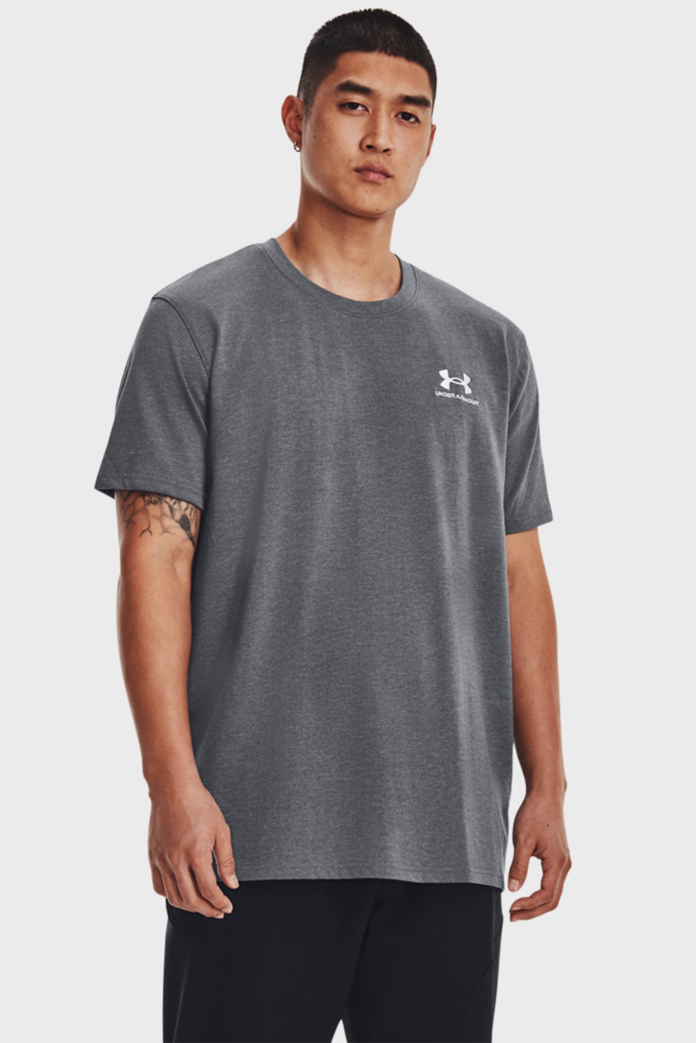Мужская серая футболка UA LOGO EMB HEAVYWEIGHT Серый XL Under Armour 1373997-012 Мужская серая футболка UA LOGO EMB HEAVYWEIGHT Серый XL Under Armour 1373997-012