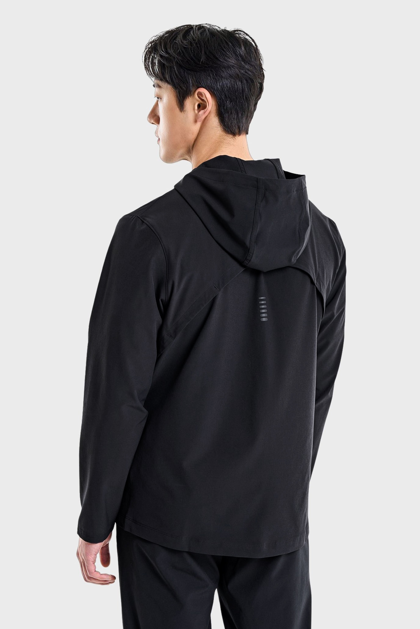 Мужская черная ветровка OUTRUN THE STORM JACKET Under Armour