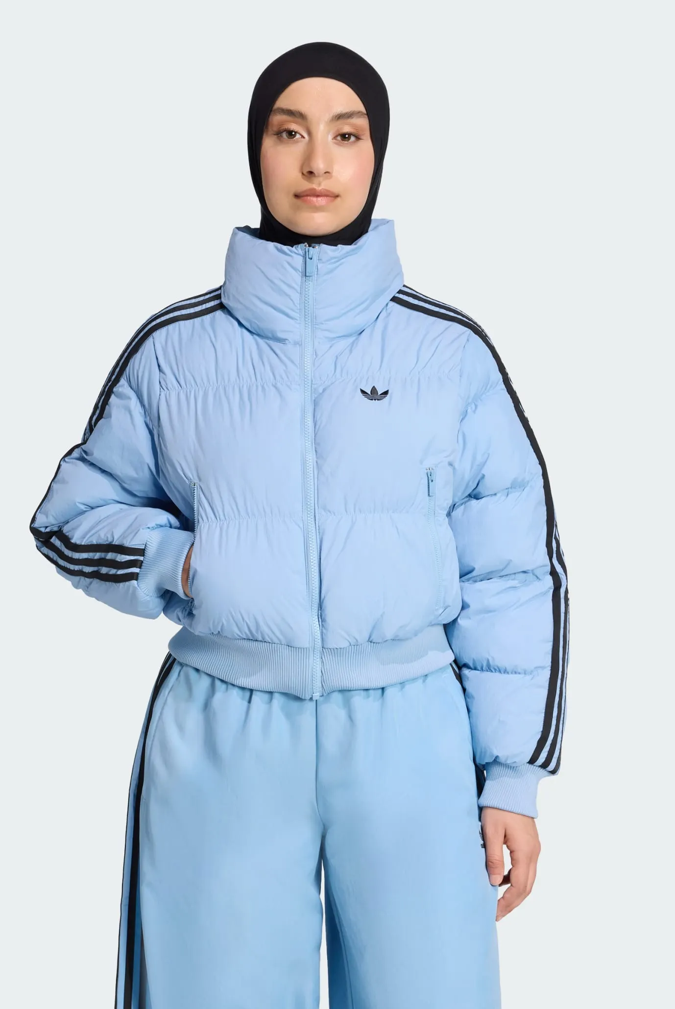 Жіноча блакитна куртка Adicolor Cropped Synthetic Down Puffer 1
