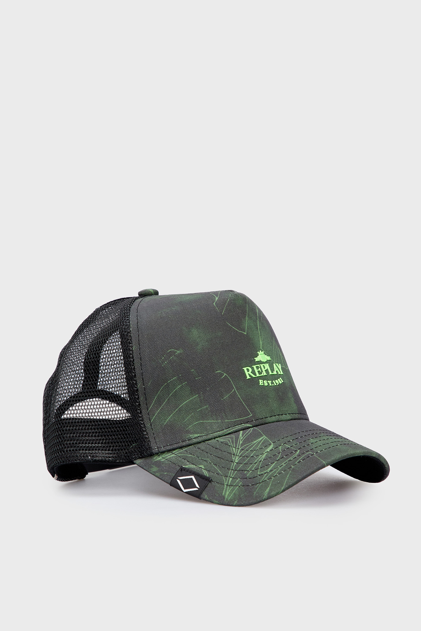 Темно-зеленая кепка 1