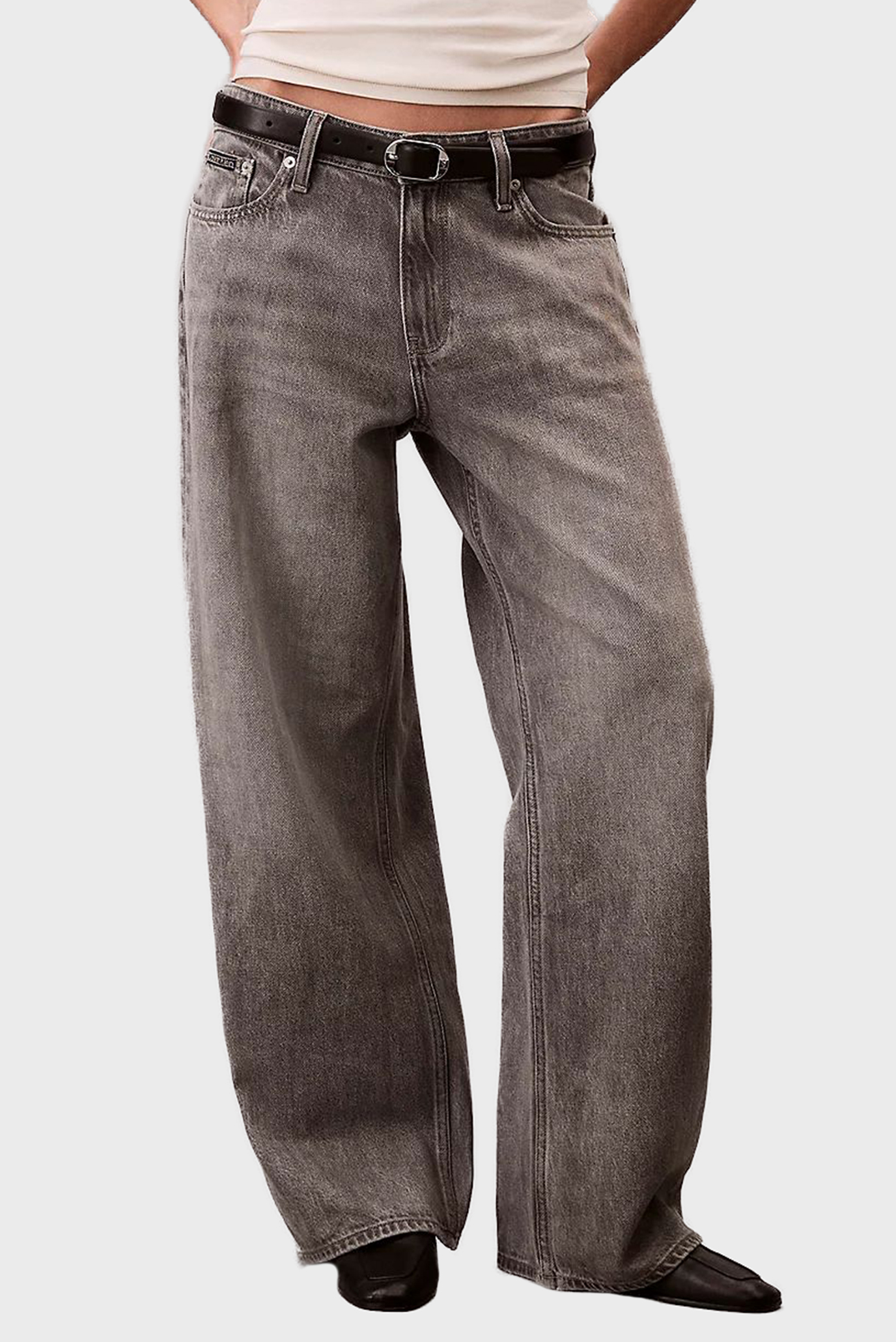 Женские серые джинсы LOW RISE BAGGY Серый 26-SH Calvin Klein Jeans LV047C722G Женские серые джинсы LOW RISE BAGGY Серый 26-SH Calvin Klein Jeans LV047C722G