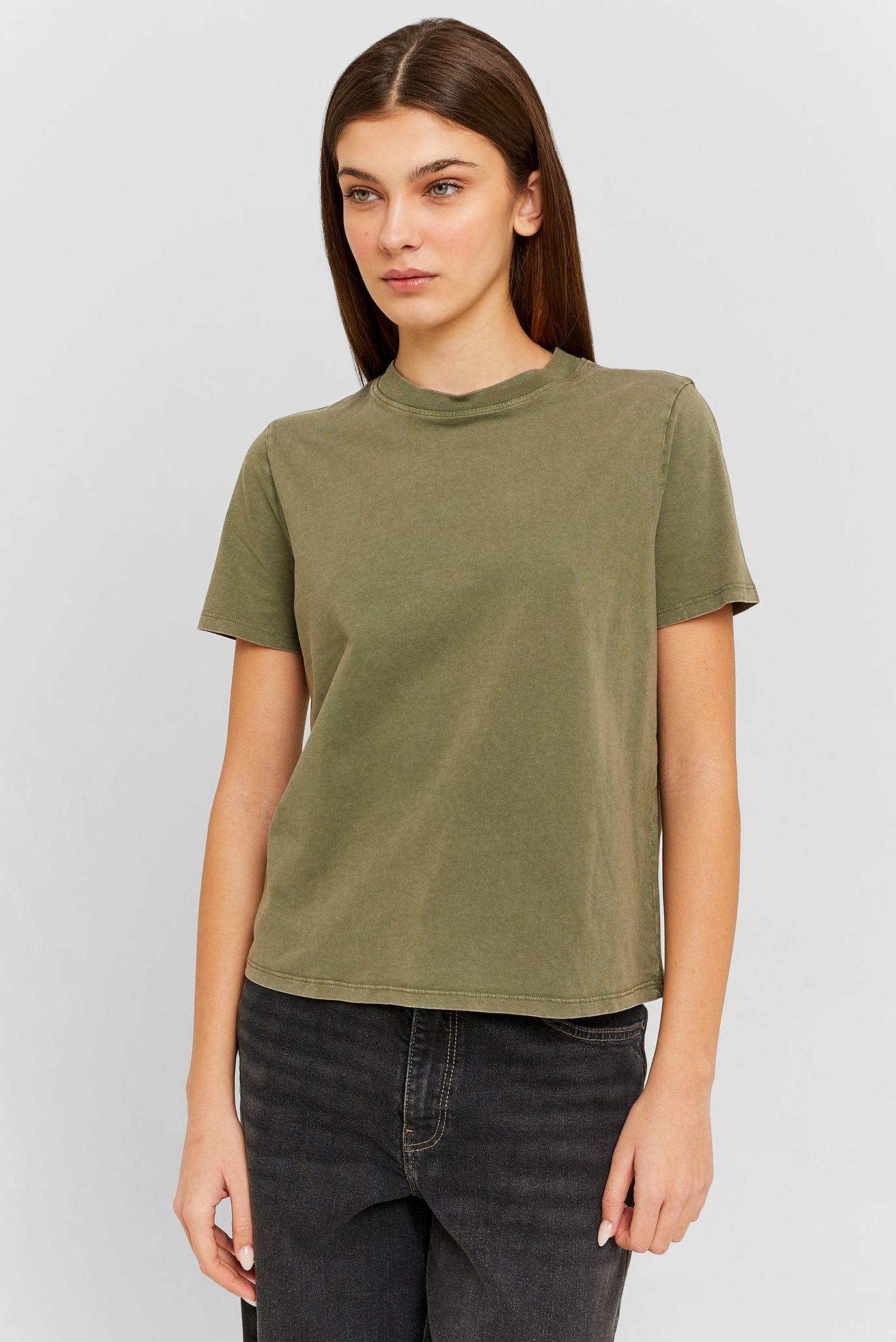 Женская зеленая футболка 1