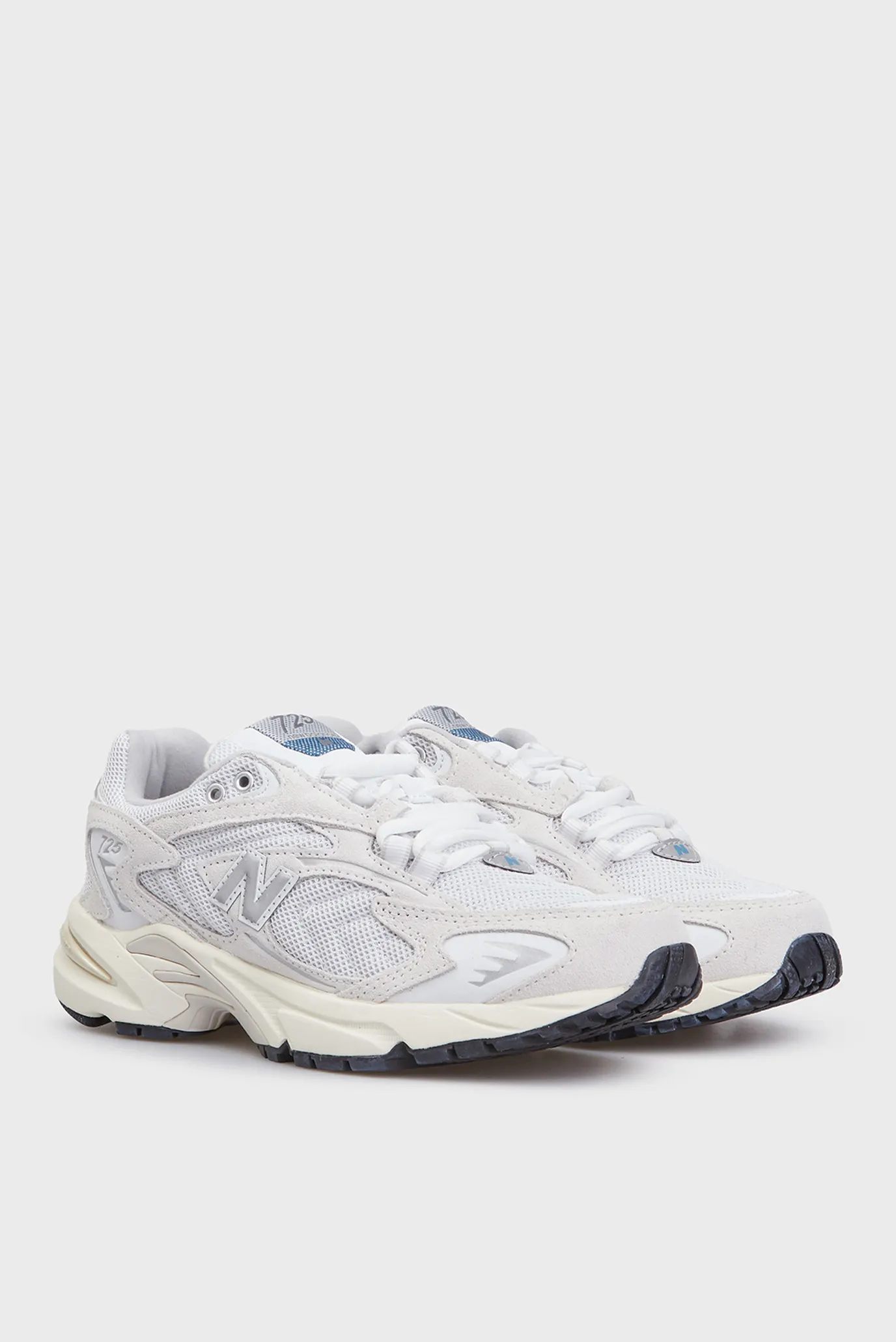 Білі кросівки 725 3