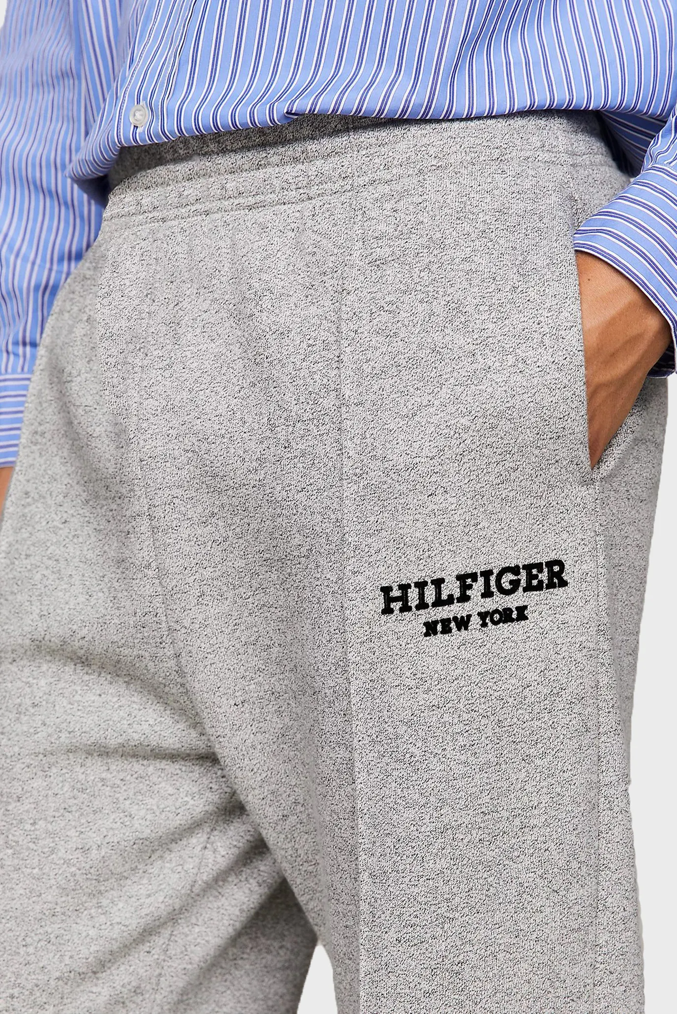 Чоловічі сірі спортивні штани MONOTYPE MOULINE 4