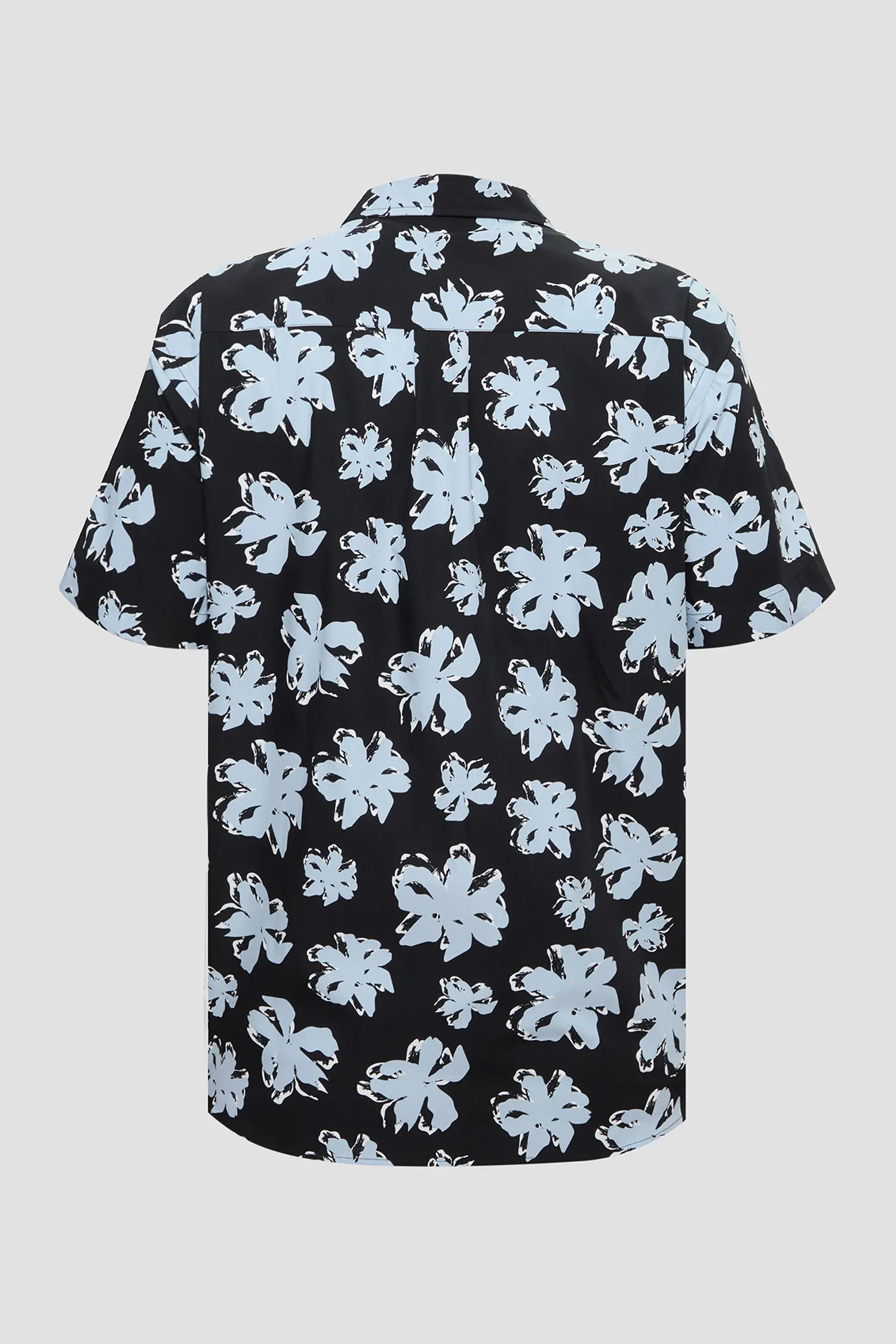 Мужская черная рубашка с узором 8