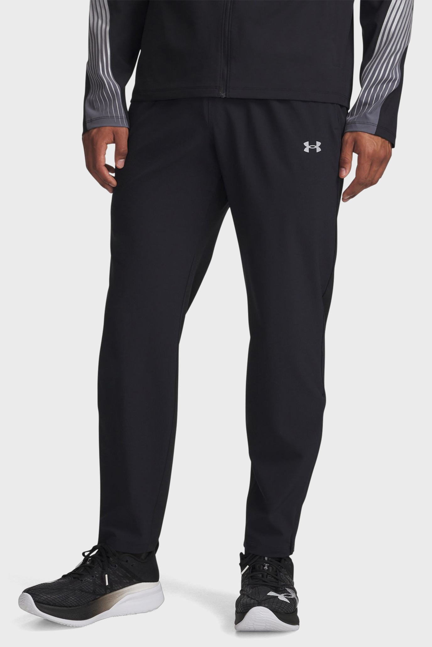 Мужские черные спортивные брюки UA Velociti Pro Storm Pants Черный S Under Armour 6005898-002 Мужские черные спортивные брюки UA Velociti Pro Storm Pants Черный S Under Armour 6005898-002