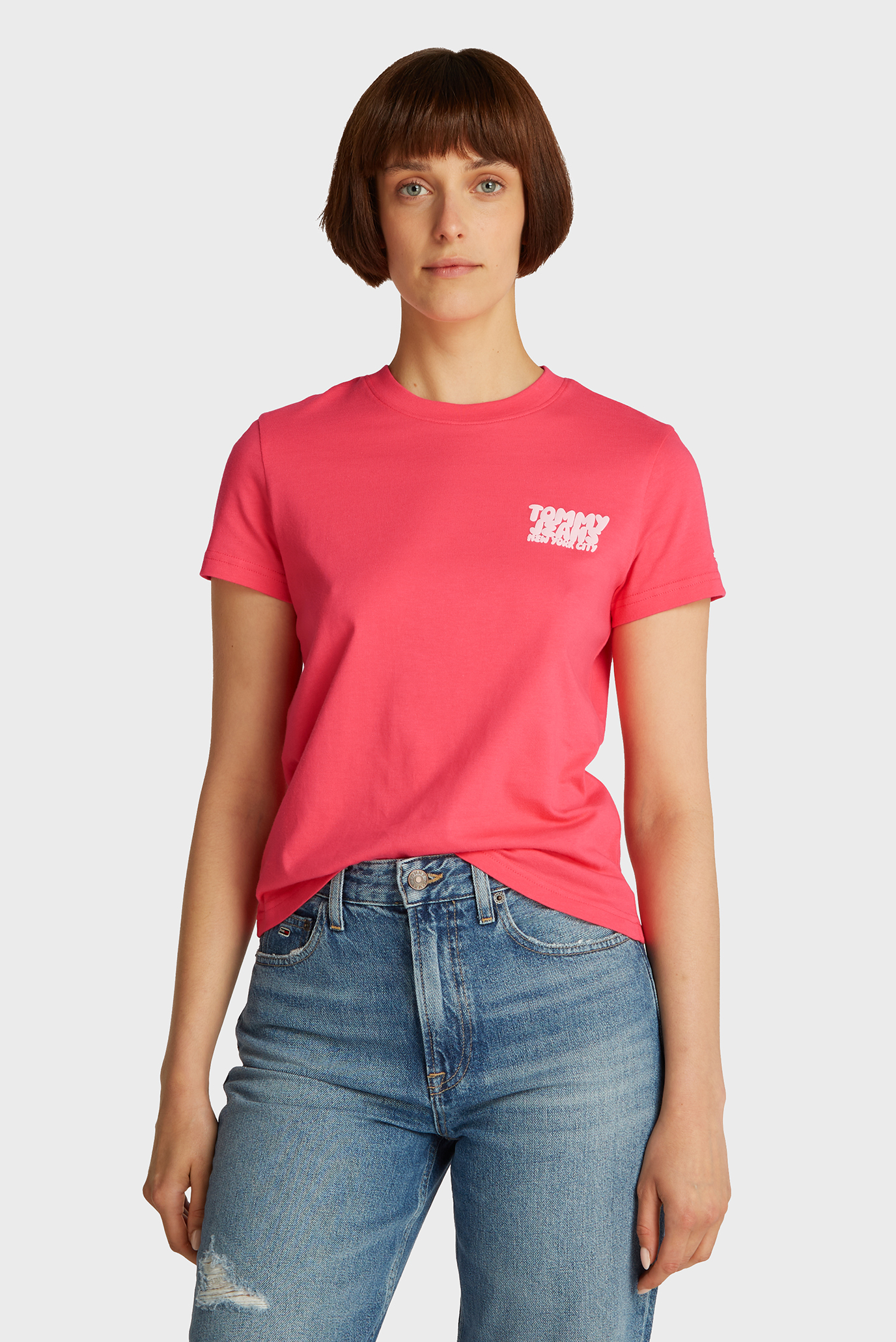 Женская малиновая футболка TJW REG TJ BUBBLE TEE Малиновый S Tommy Jeans DW0DW21338 Женская малиновая футболка TJW REG TJ BUBBLE TEE Малиновый S Tommy Jeans DW0DW21338