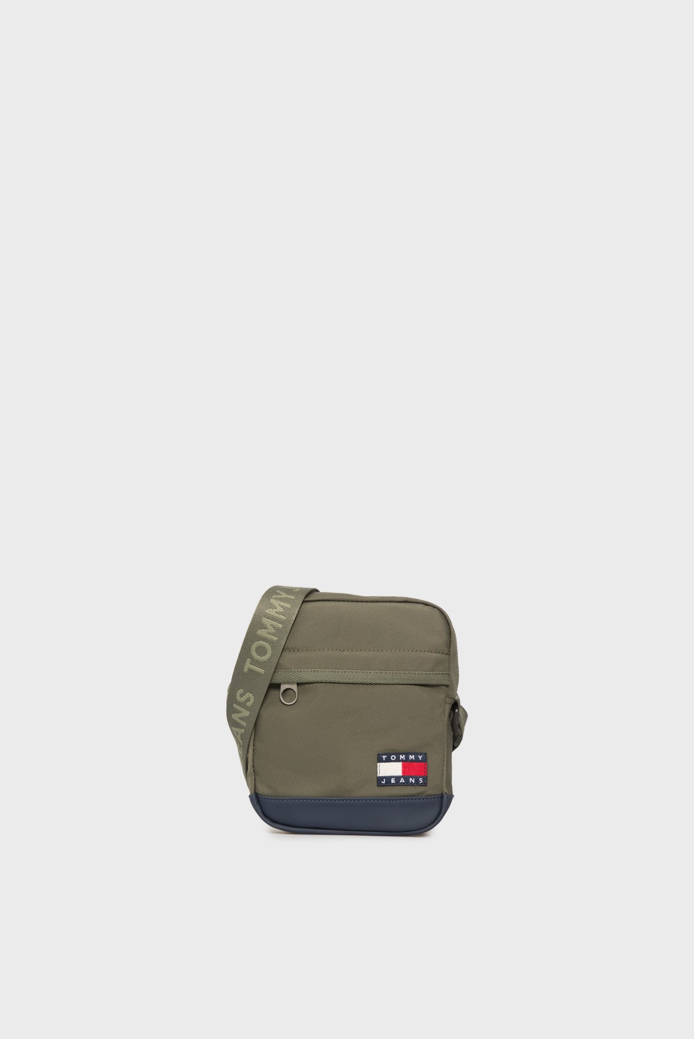 Мужская оливковая сумка ESS DAILY REPORTER Оливковый ONESIZE Tommy Jeans AM0AM13389 Мужская оливковая сумка ESS DAILY REPORTER Оливковый ONESIZE Tommy Jeans AM0AM13389