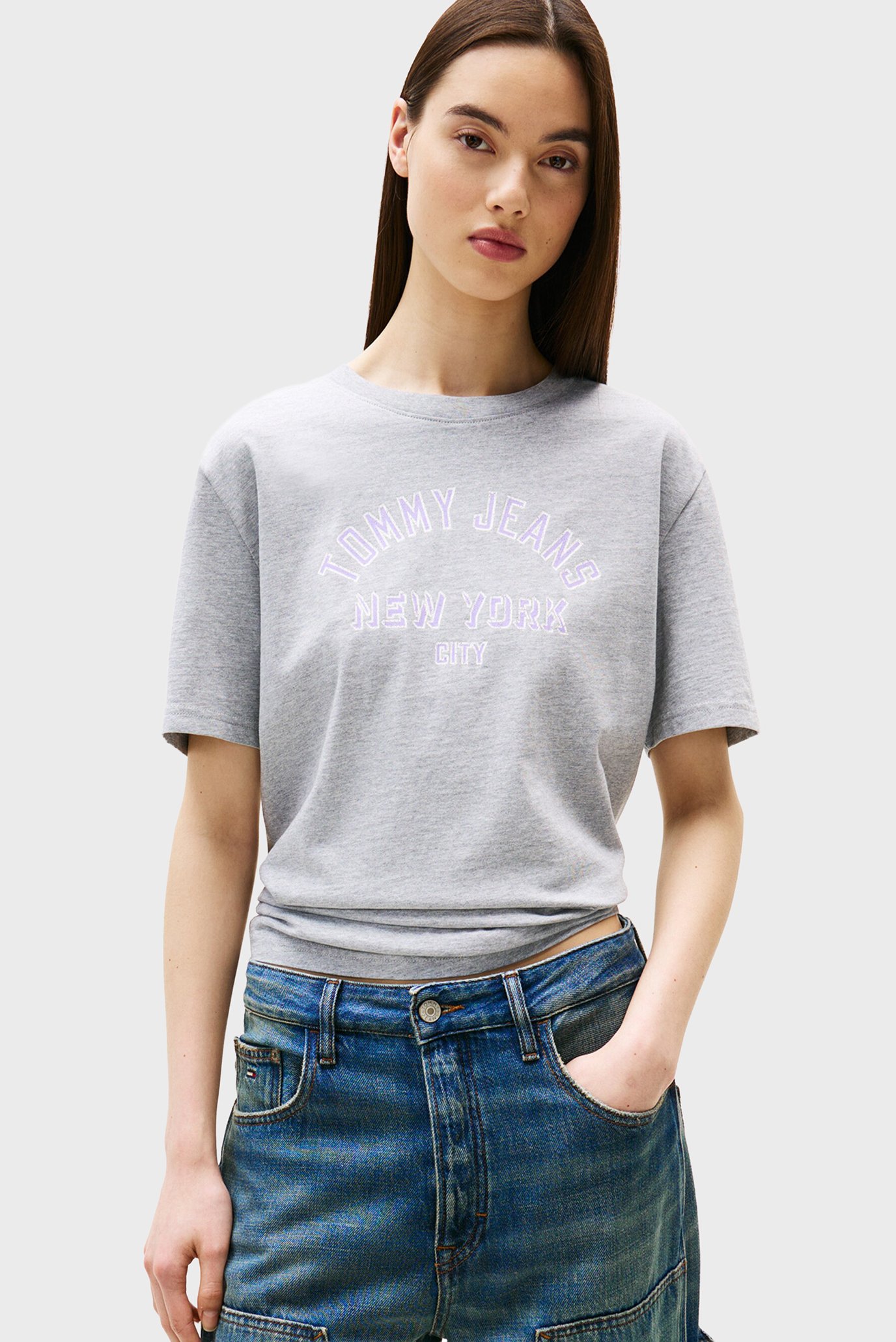 Женская серая футболка RLX VARSITY OVERDYE Серый S Tommy Jeans DW0DW21399 Женская серая футболка RLX VARSITY OVERDYE Серый S Tommy Jeans DW0DW21399