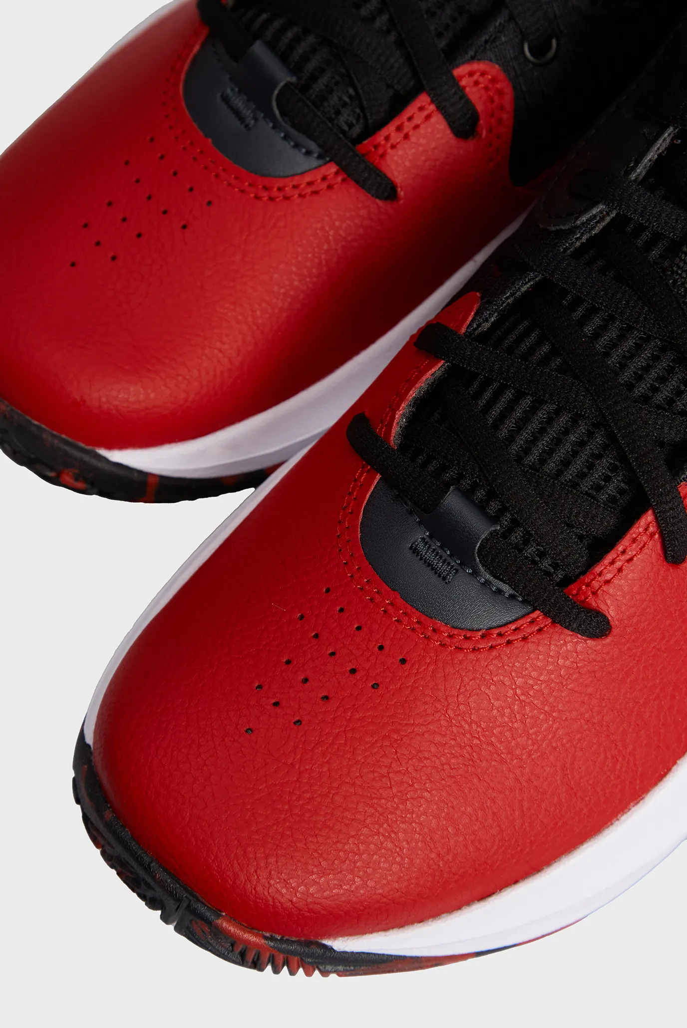 Червоні кросівки UA Lockdown 7 Low 2