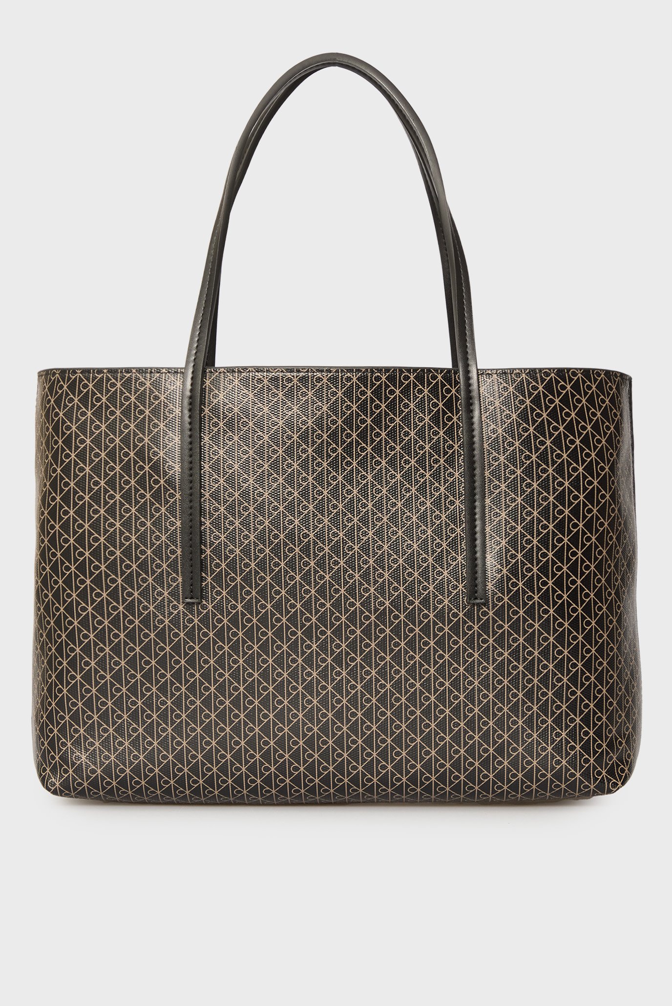 Женская черная сумка с узором EMBLEM AOP SMALL TOTE Черный ONESIZE Calvin Klein LV04F3267G Женская черная сумка с узором EMBLEM AOP SMALL TOTE Черный ONESIZE Calvin Klein LV04F3267G