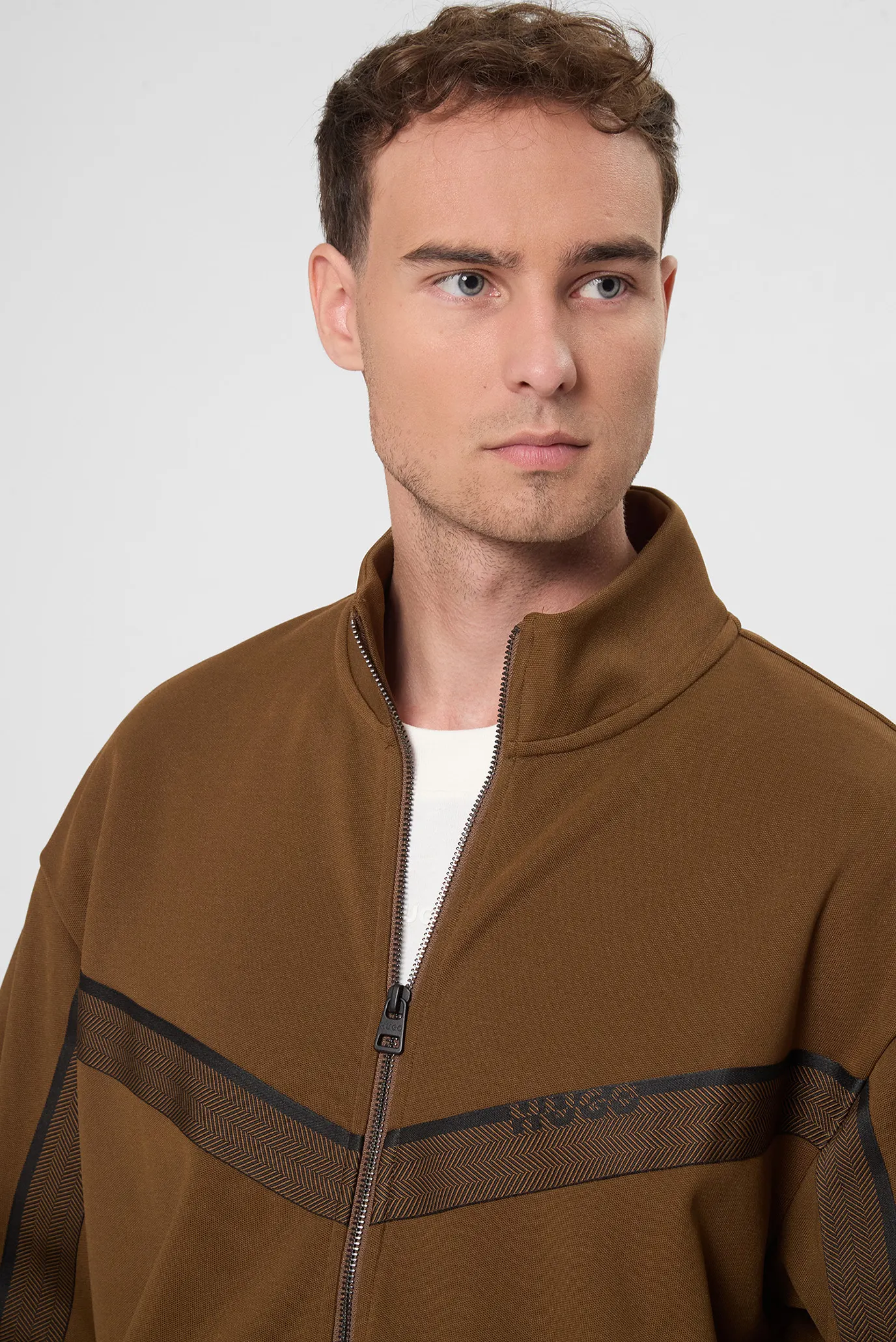 Чоловіча оливкова спортивна кофта 2