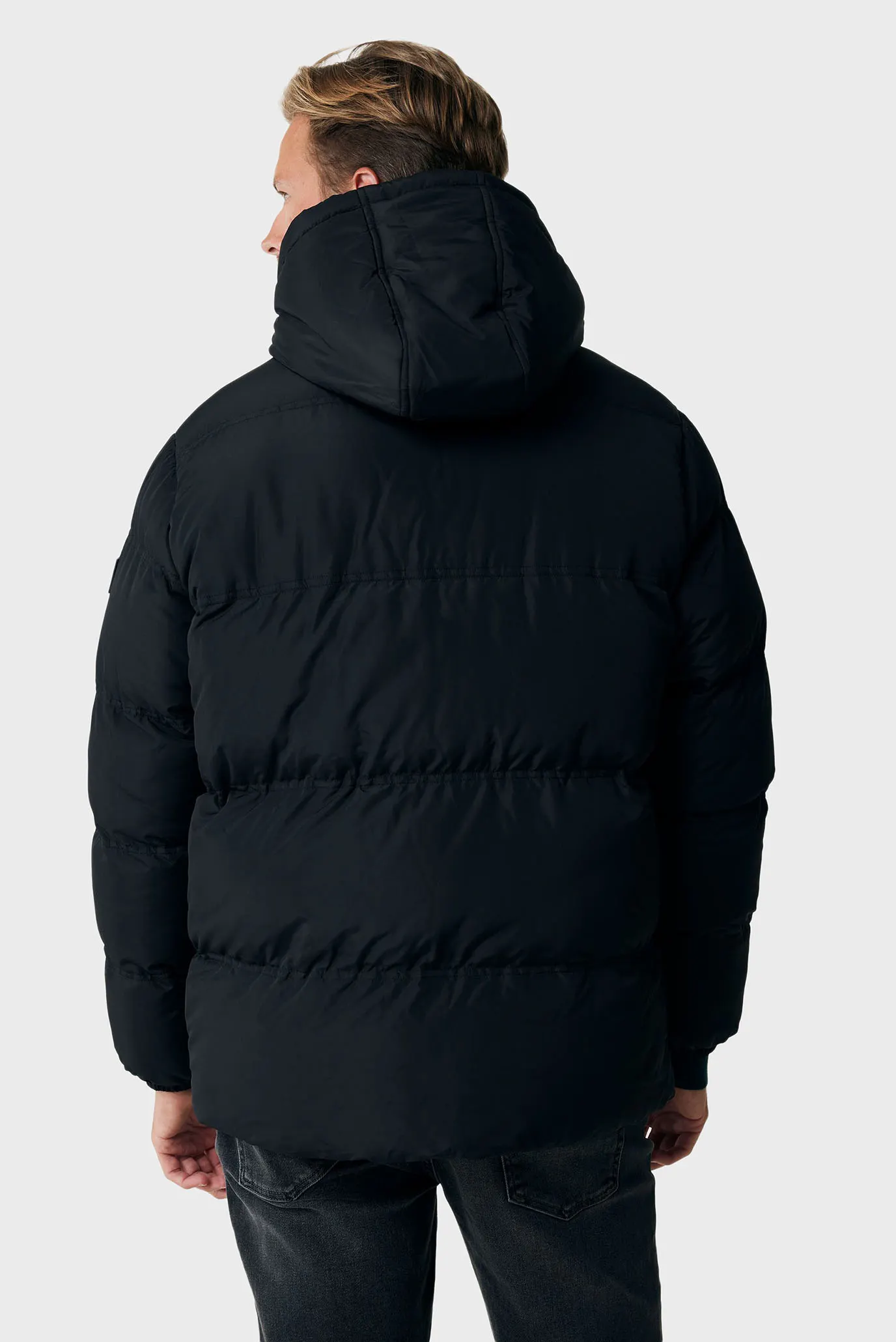 Чоловіча чорна куртка Mexx MF006804543M — MD-Fashion