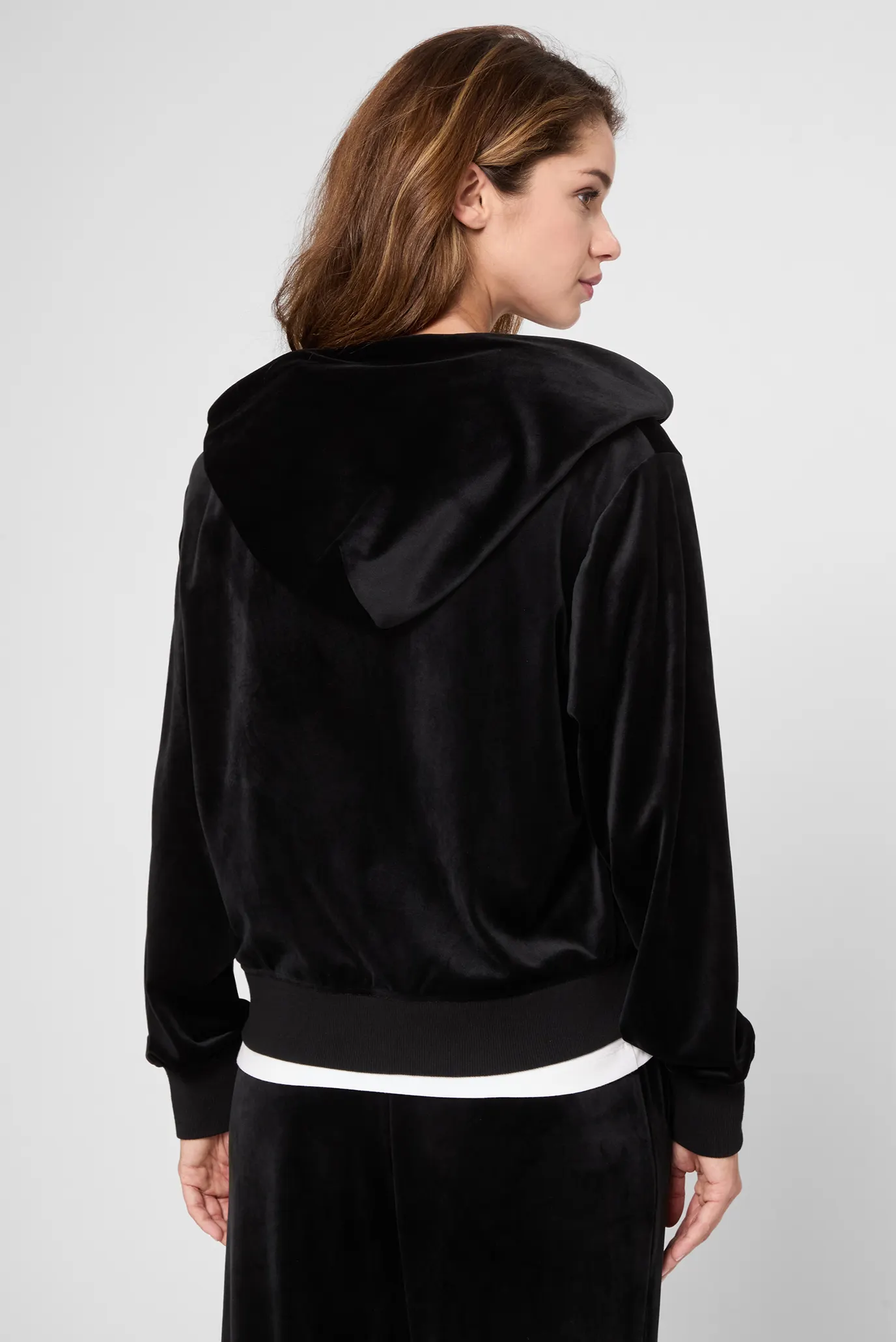 Женское черное велюровое худи 4