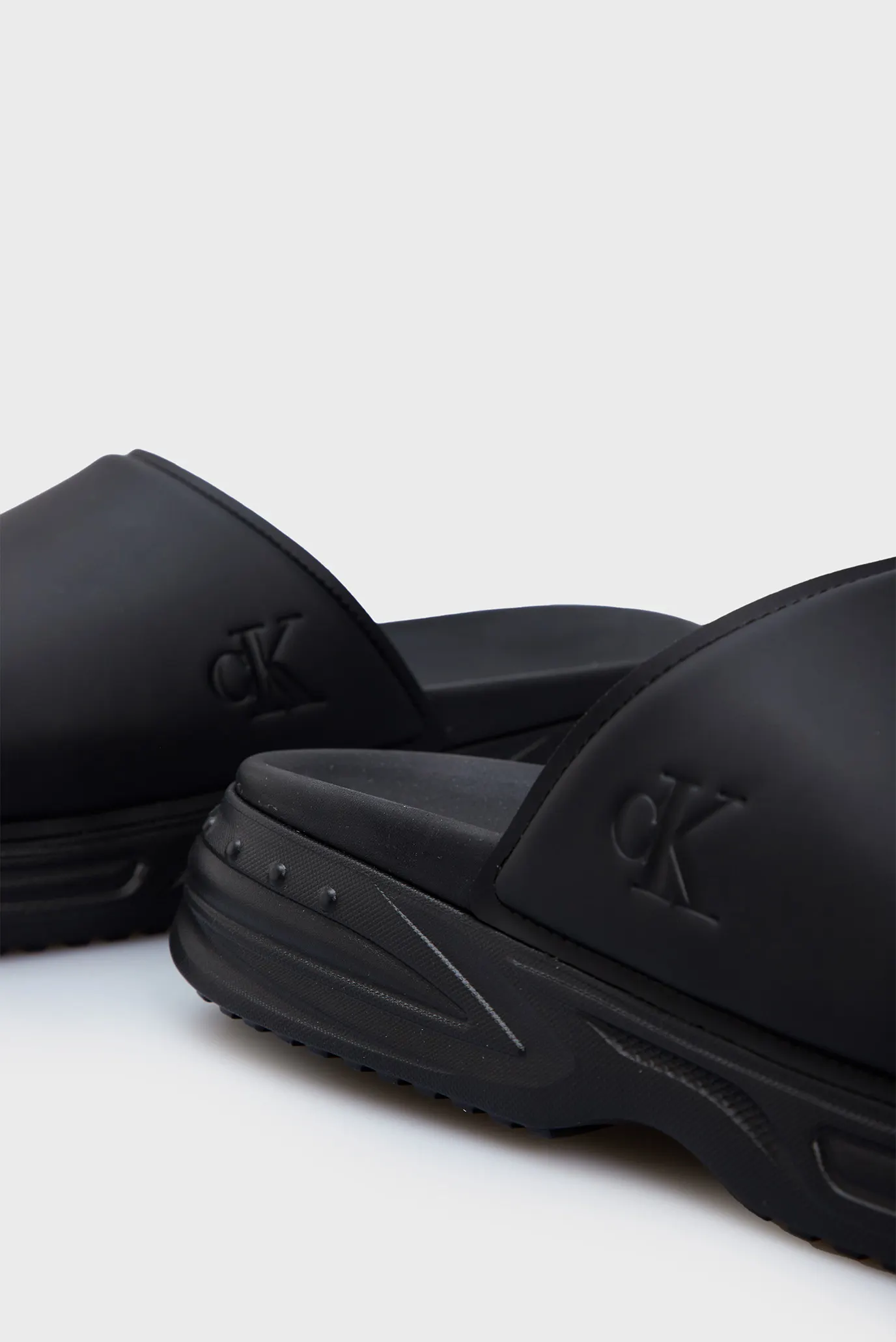 Мужские черные слайдеры CHUNKY COMF SLIDE MINIMAL RAW 2