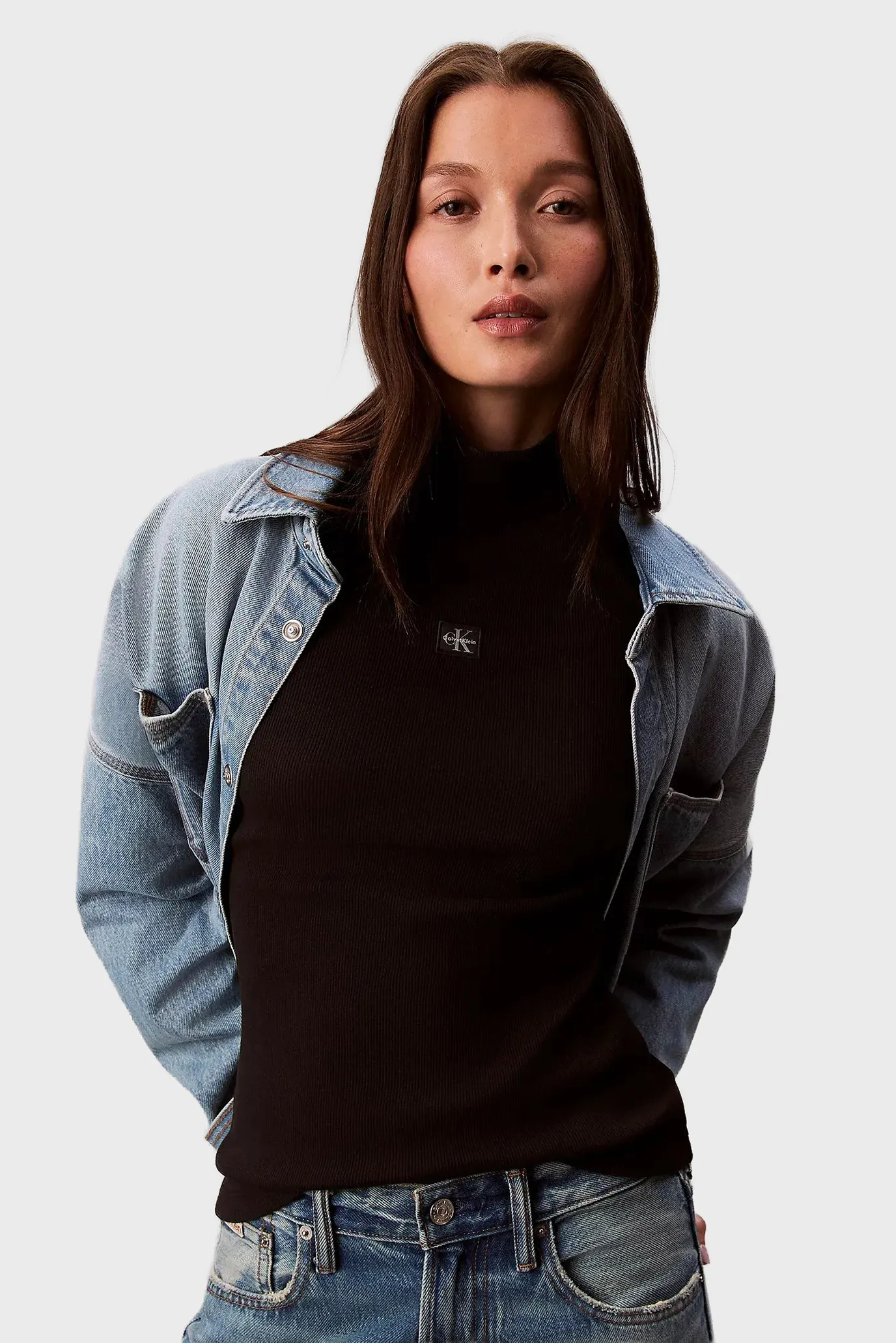 Жіночий чорний гольф WOVEN LABEL 4