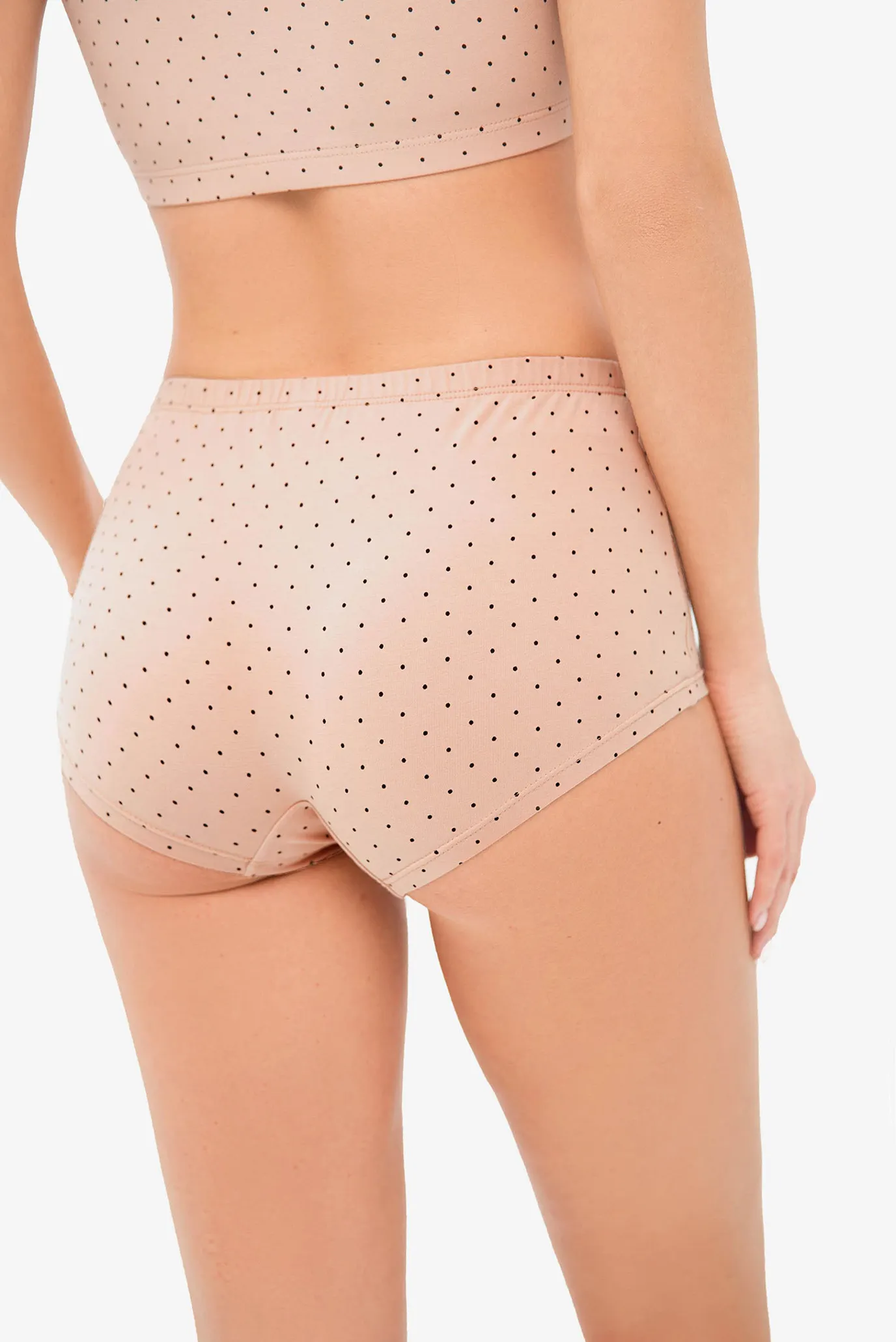 Жіноча бежева піжама у горошок (топ, шорти) 5