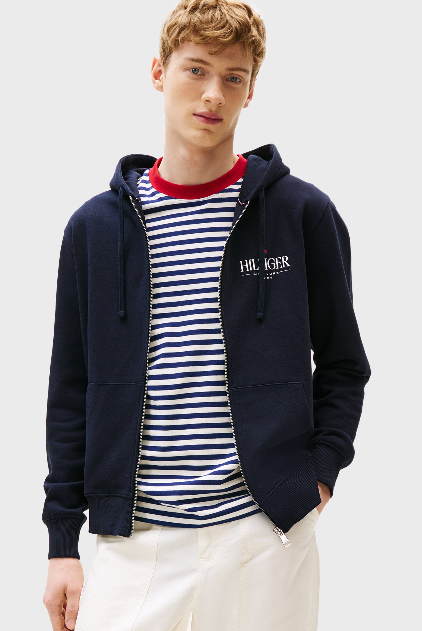 Мужское темно-синее худи STACKED Синий XL Tommy Hilfiger MW0MW39375 Мужское темно-синее худи STACKED Синий XL Tommy Hilfiger MW0MW39375