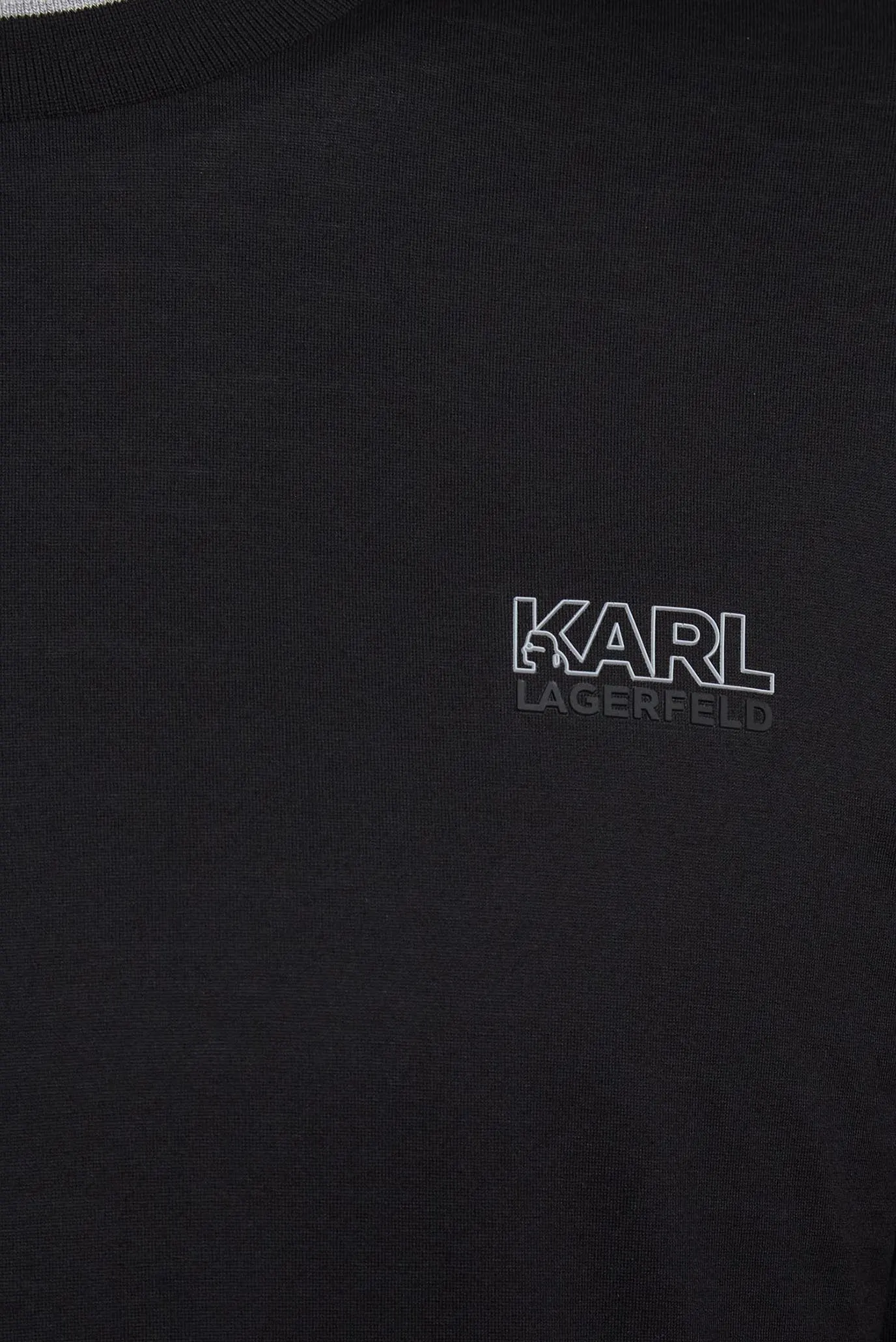 Чоловічий чорний лонгсілв 3